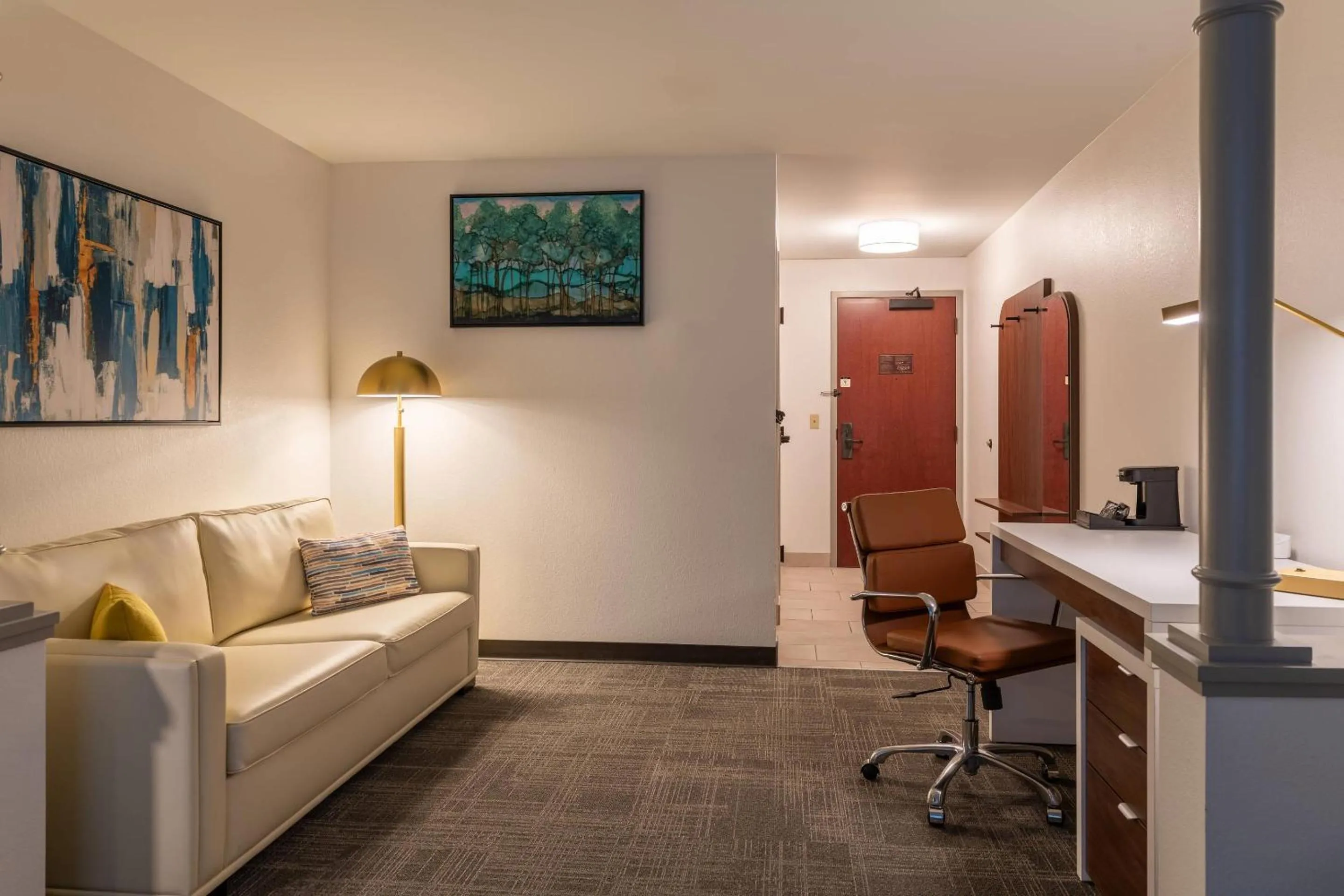 Bedroom in Comfort Inn & Suites Near Burke Mountain