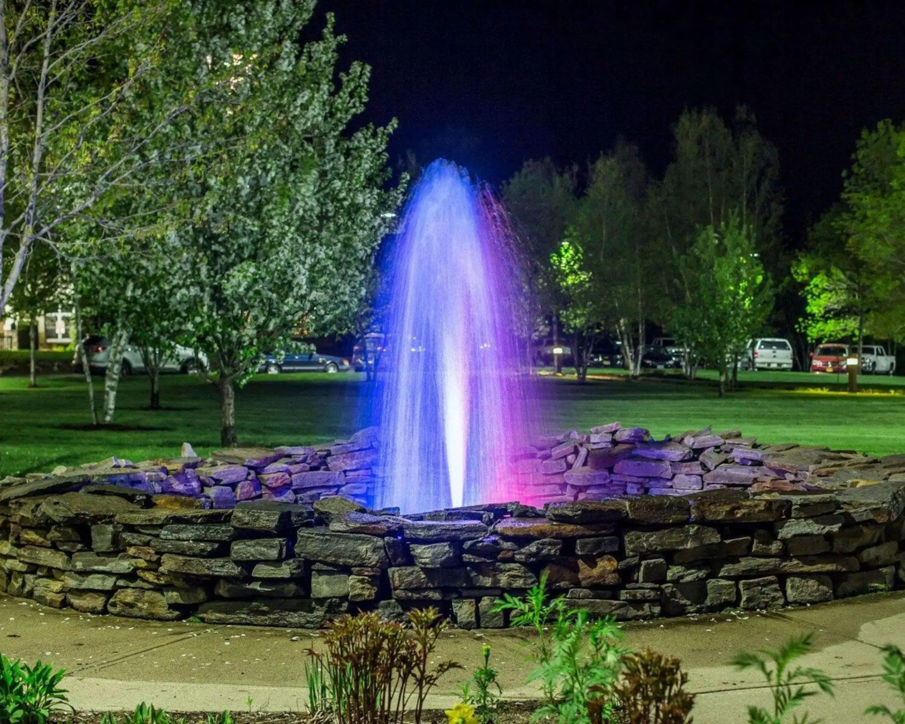 Property building in Comfort Inn & Suites Near Burke Mountain Property building in Comfort Inn & Suites Near Burke Mountain