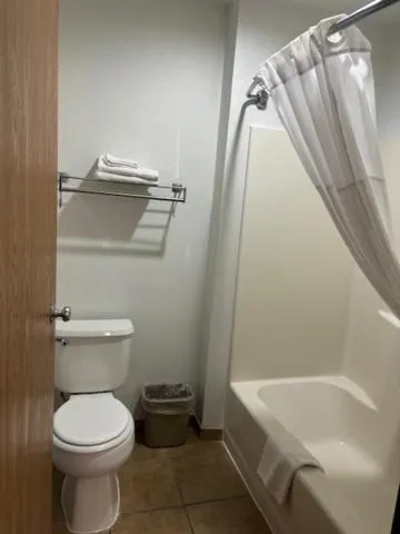 FairBridge Inn & Suites Sunnyside