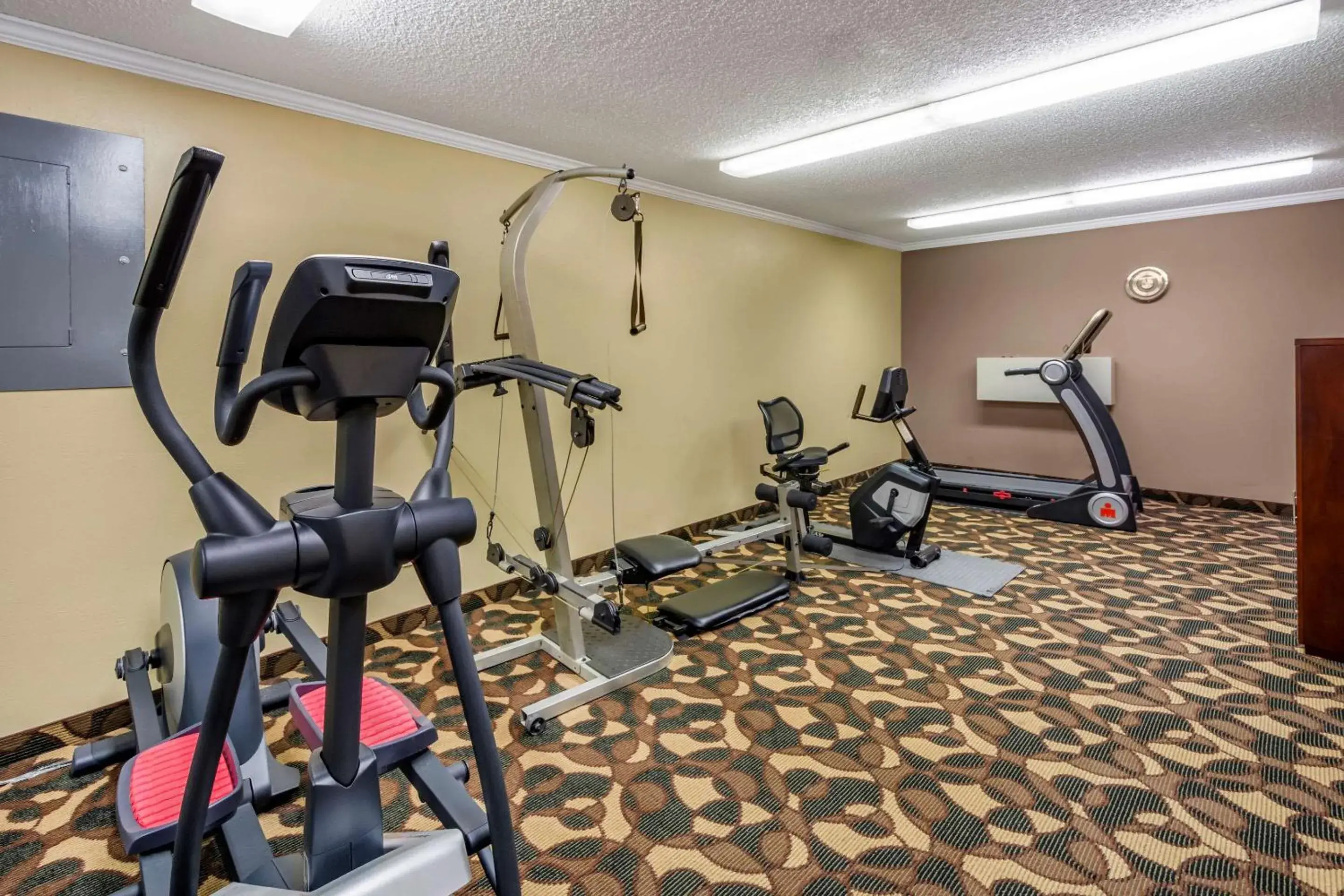 Fitness centre/facilities in Quality Inn Paradise Creek Fitness centre/facilities in Quality Inn Paradise Creek