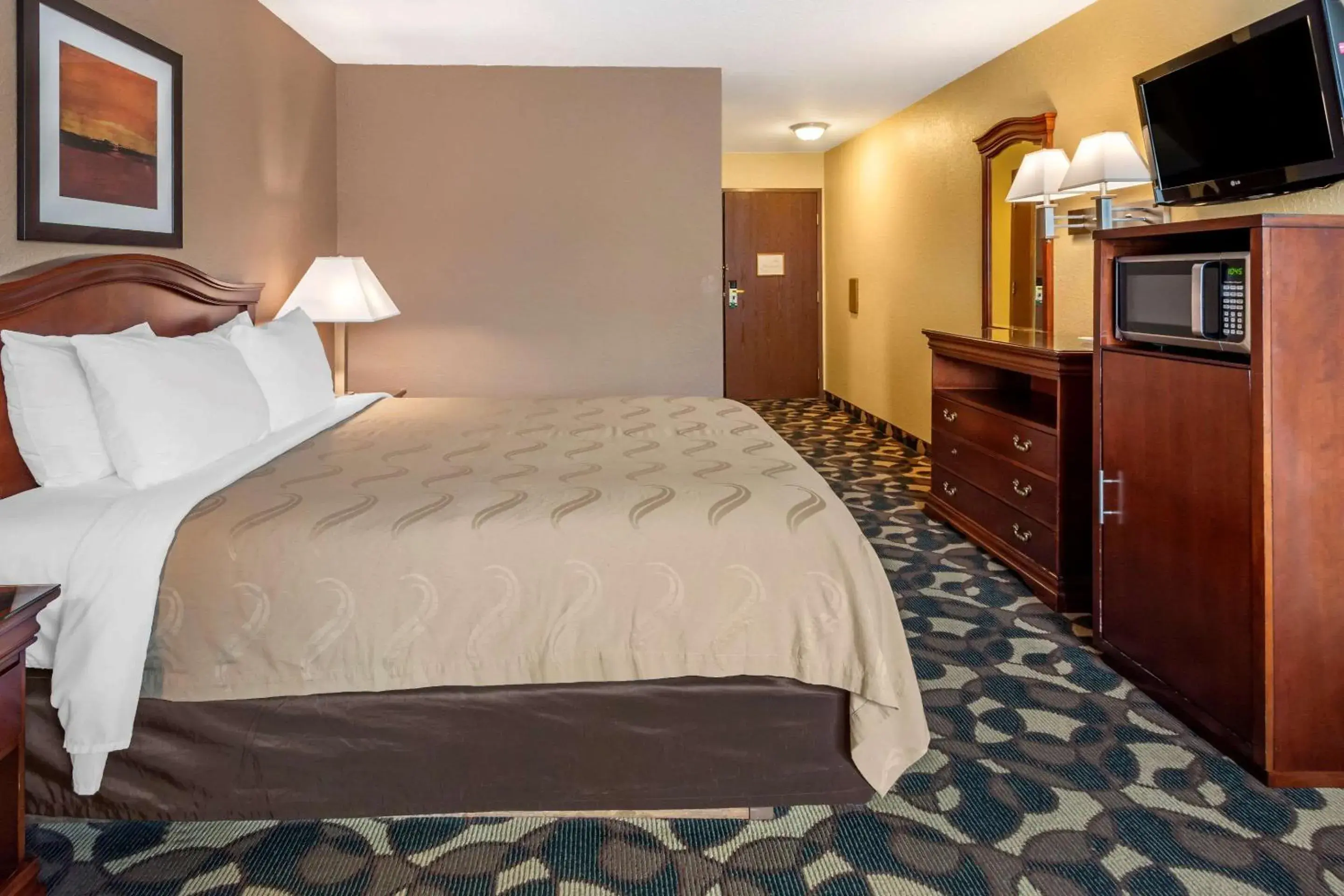 Photo of the whole room, Bed in Quality Inn Paradise Creek Photo of the whole room, Bed in Quality Inn Paradise Creek