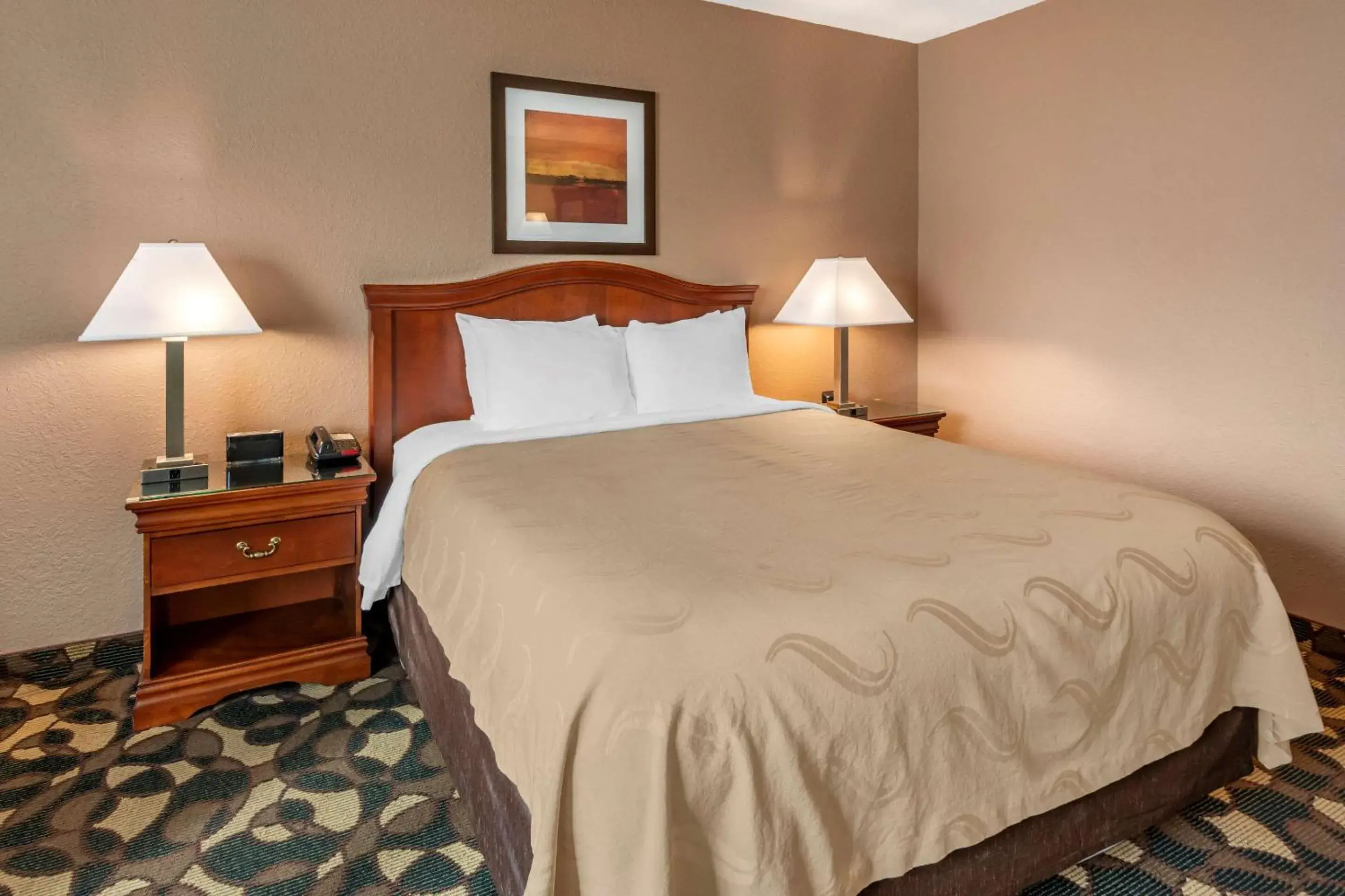 Photo of the whole room, Bed in Quality Inn Paradise Creek Photo of the whole room, Bed in Quality Inn Paradise Creek