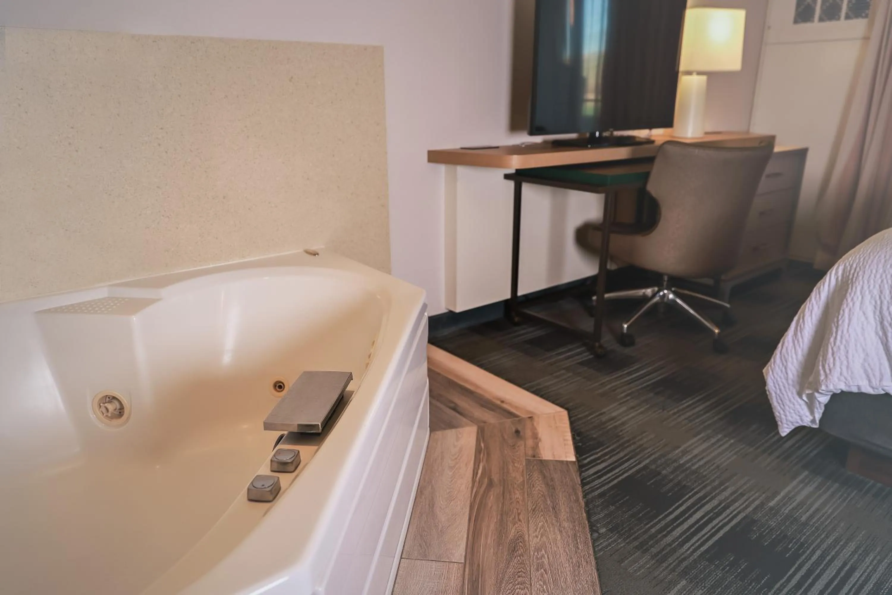 Bed in Holiday Inn Clarkston - Lewiston by IHG