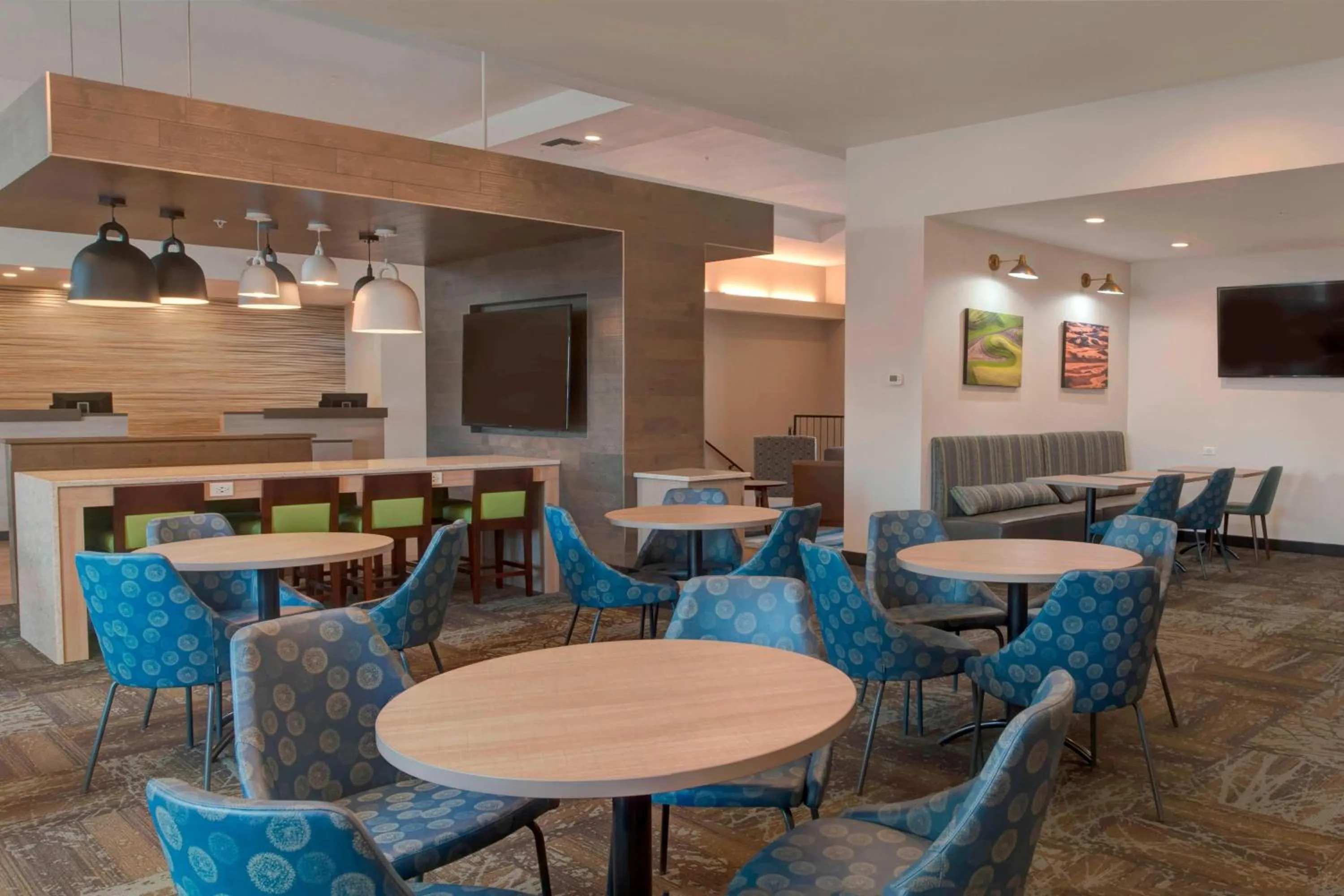 Breakfast in Fairfield Inn & Suites by Marriott Spokane Valley