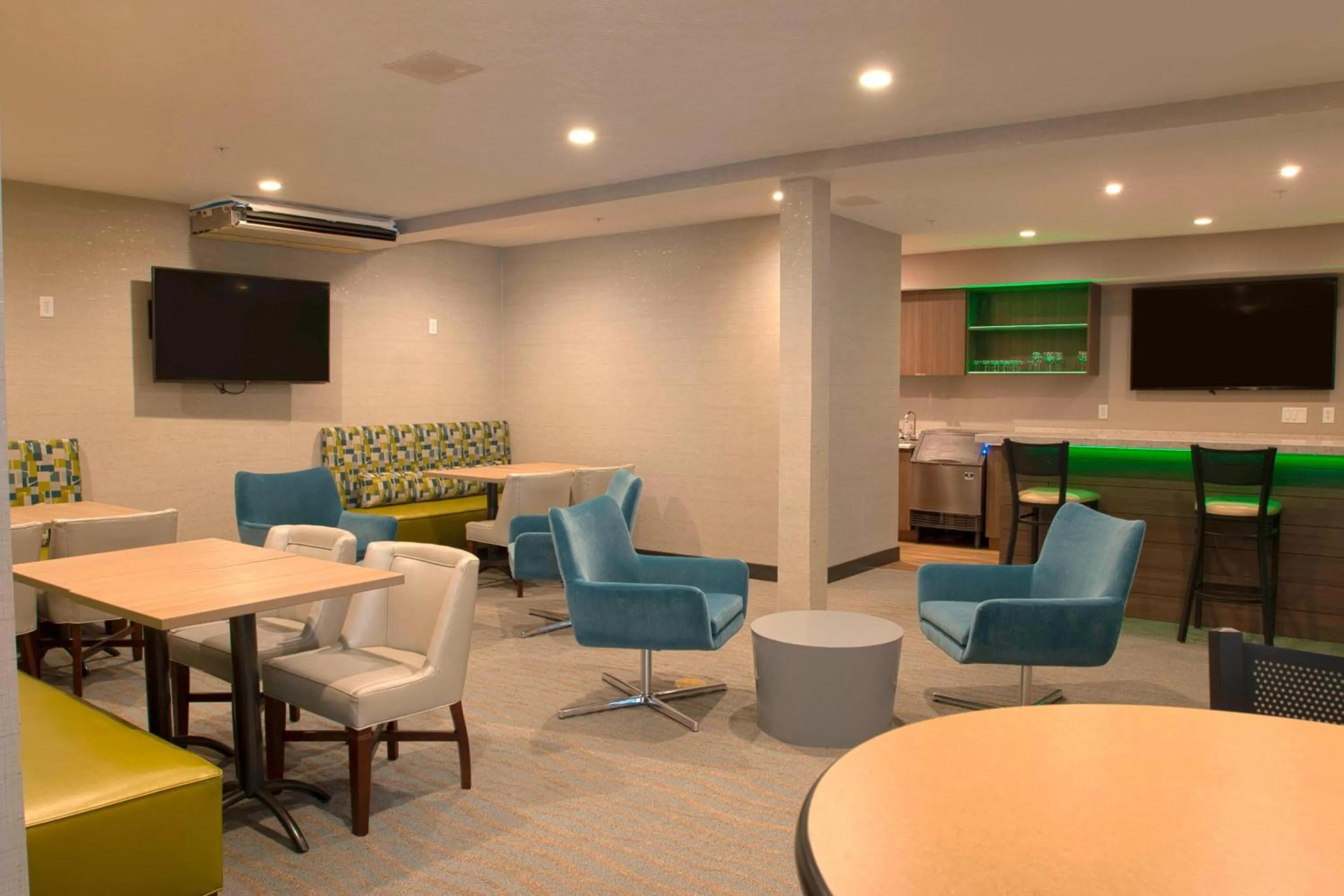 Lounge or bar in Fairfield Inn & Suites by Marriott Spokane Valley