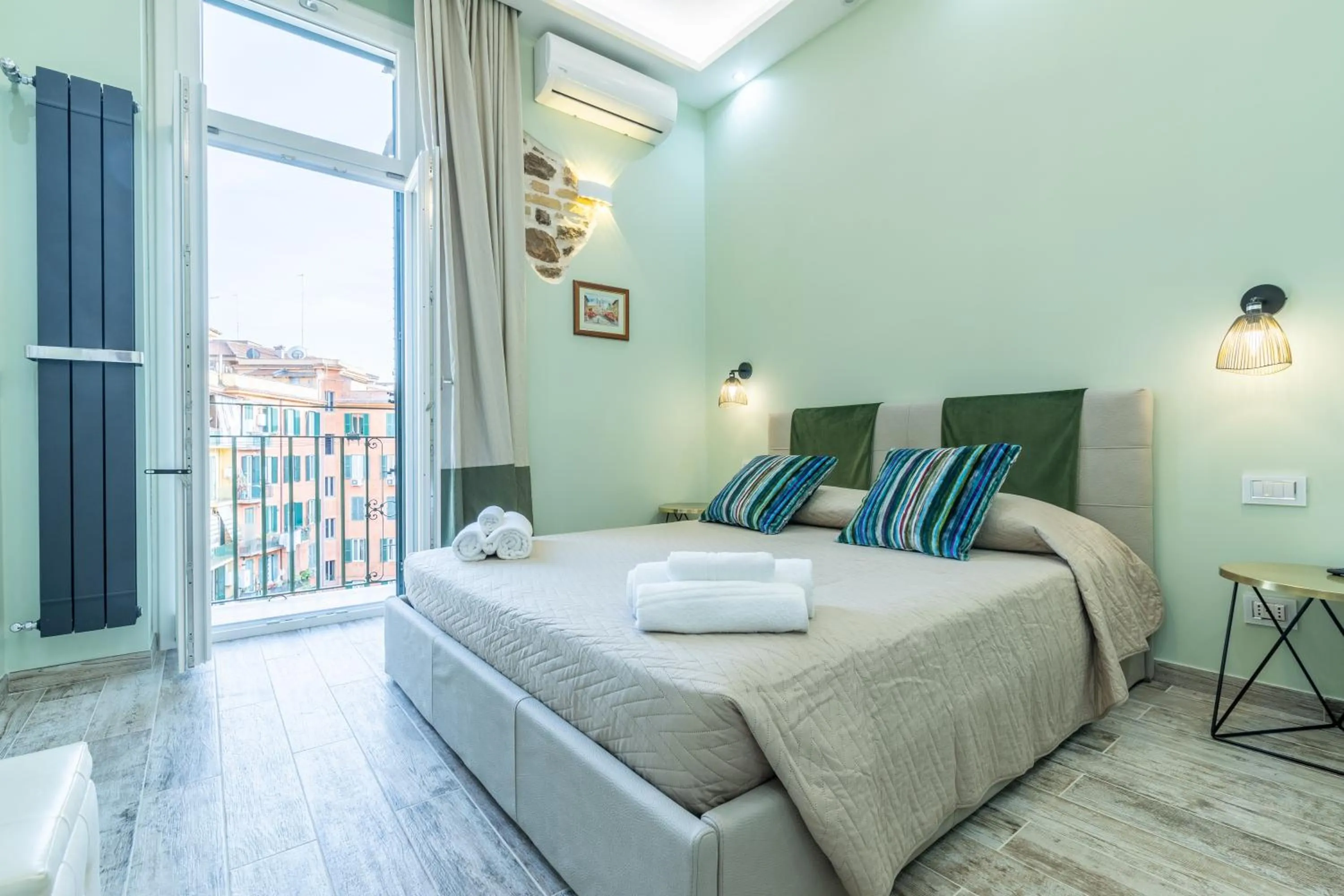 Bed in Zeus Inn - Una finestra sul Vaticano