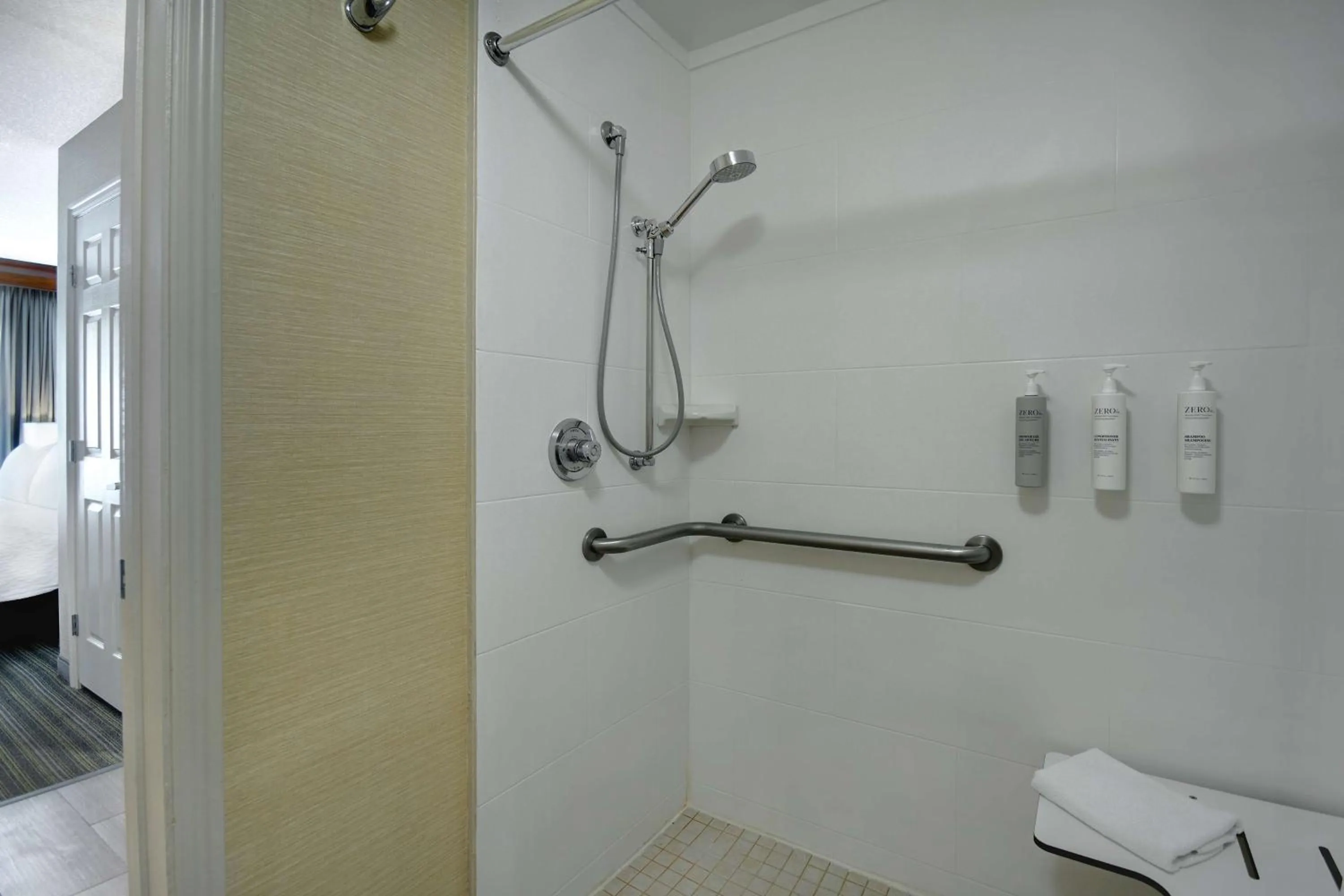 Bathroom in Homewood Suites by Hilton Salt Lake City - Midvale/Sandy