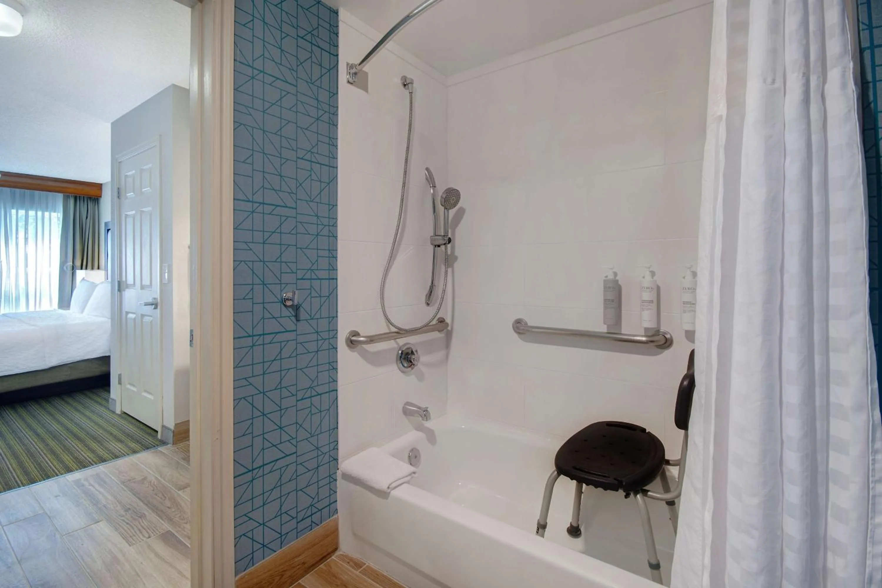 Bathroom in Homewood Suites by Hilton Salt Lake City - Midvale/Sandy