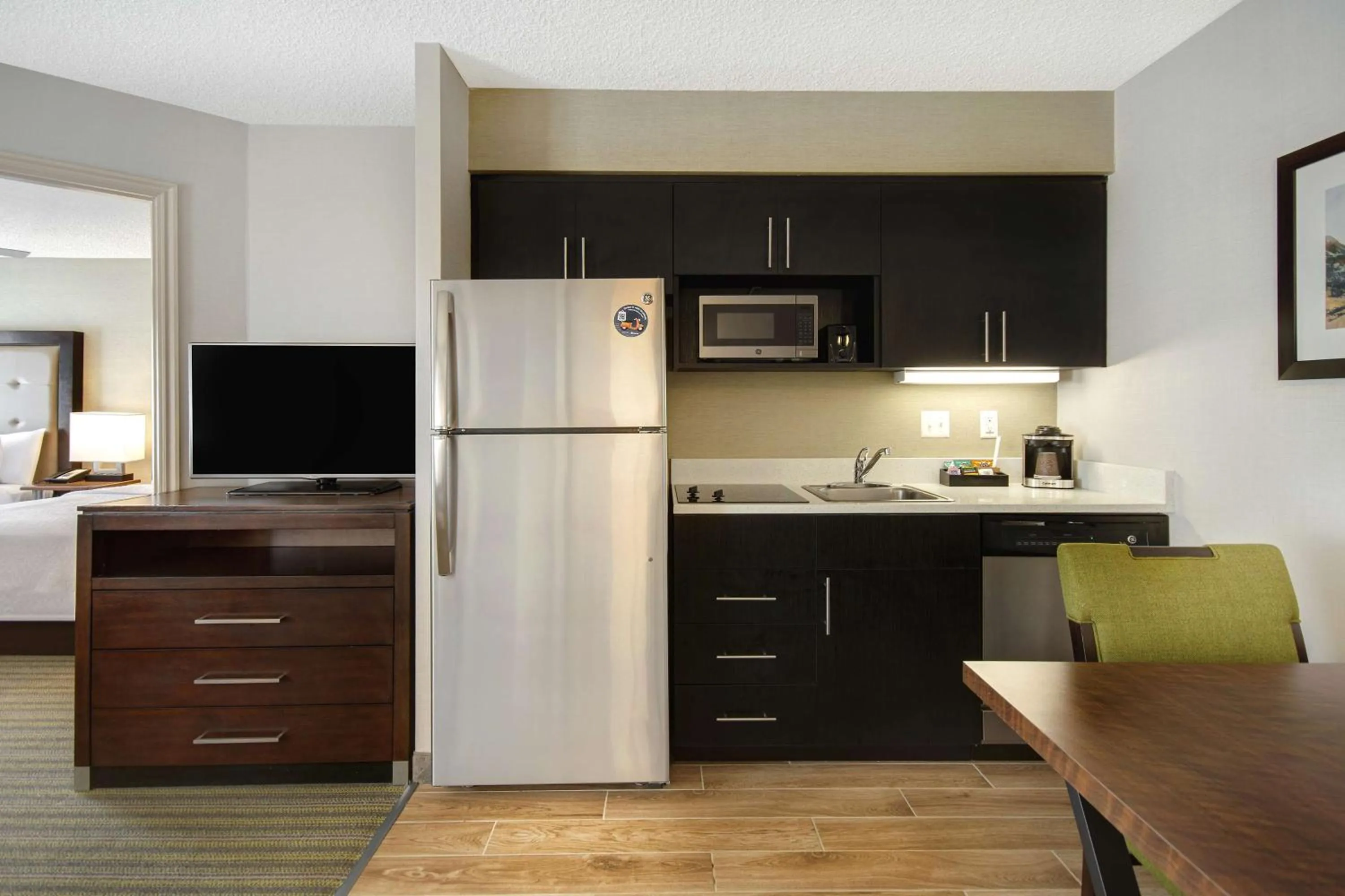 Kitchen or kitchenette in Homewood Suites by Hilton Salt Lake City - Midvale/Sandy