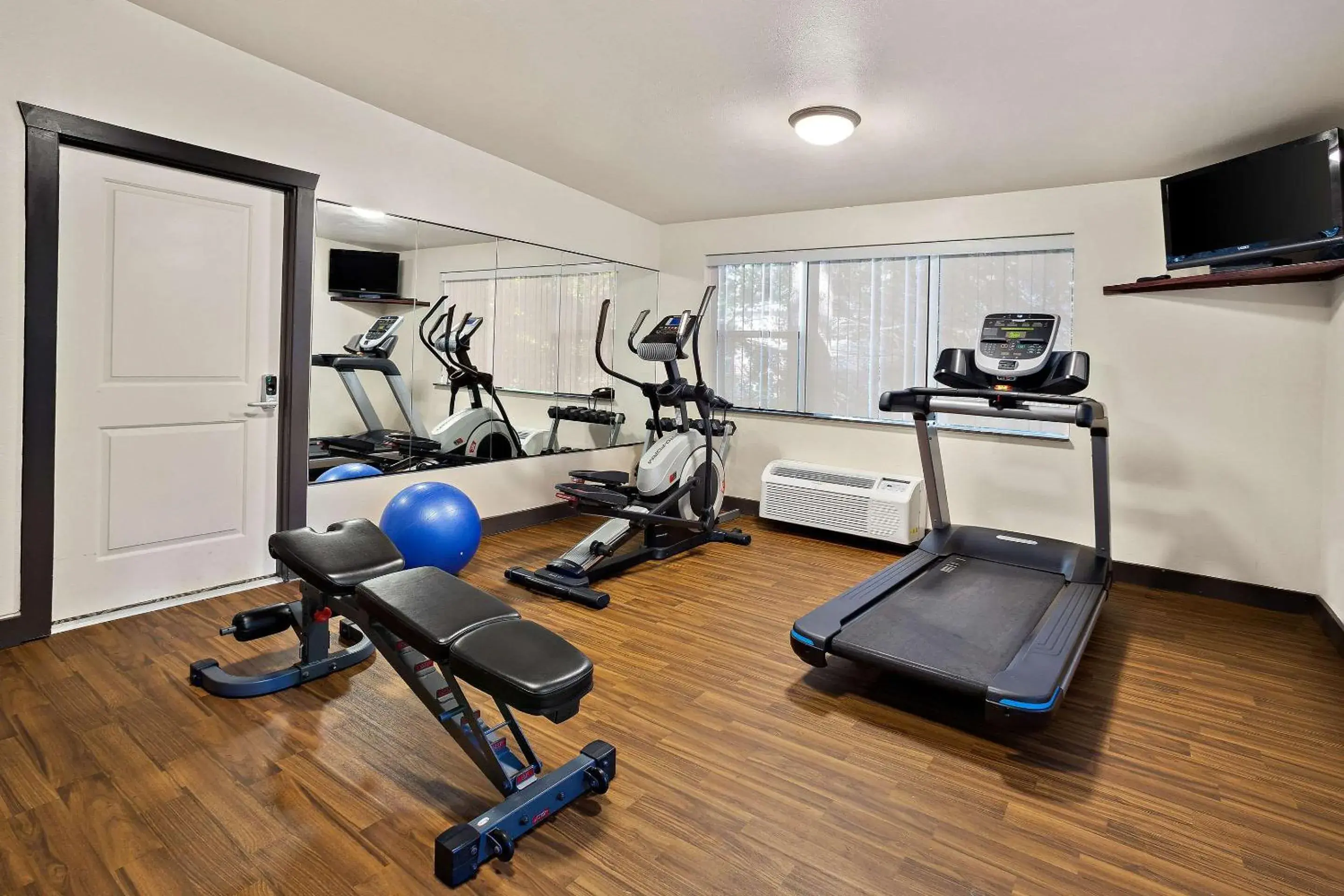 Fitness centre/facilities in Comfort Inn Lacey - Olympia Fitness centre/facilities in Comfort Inn Lacey - Olympia