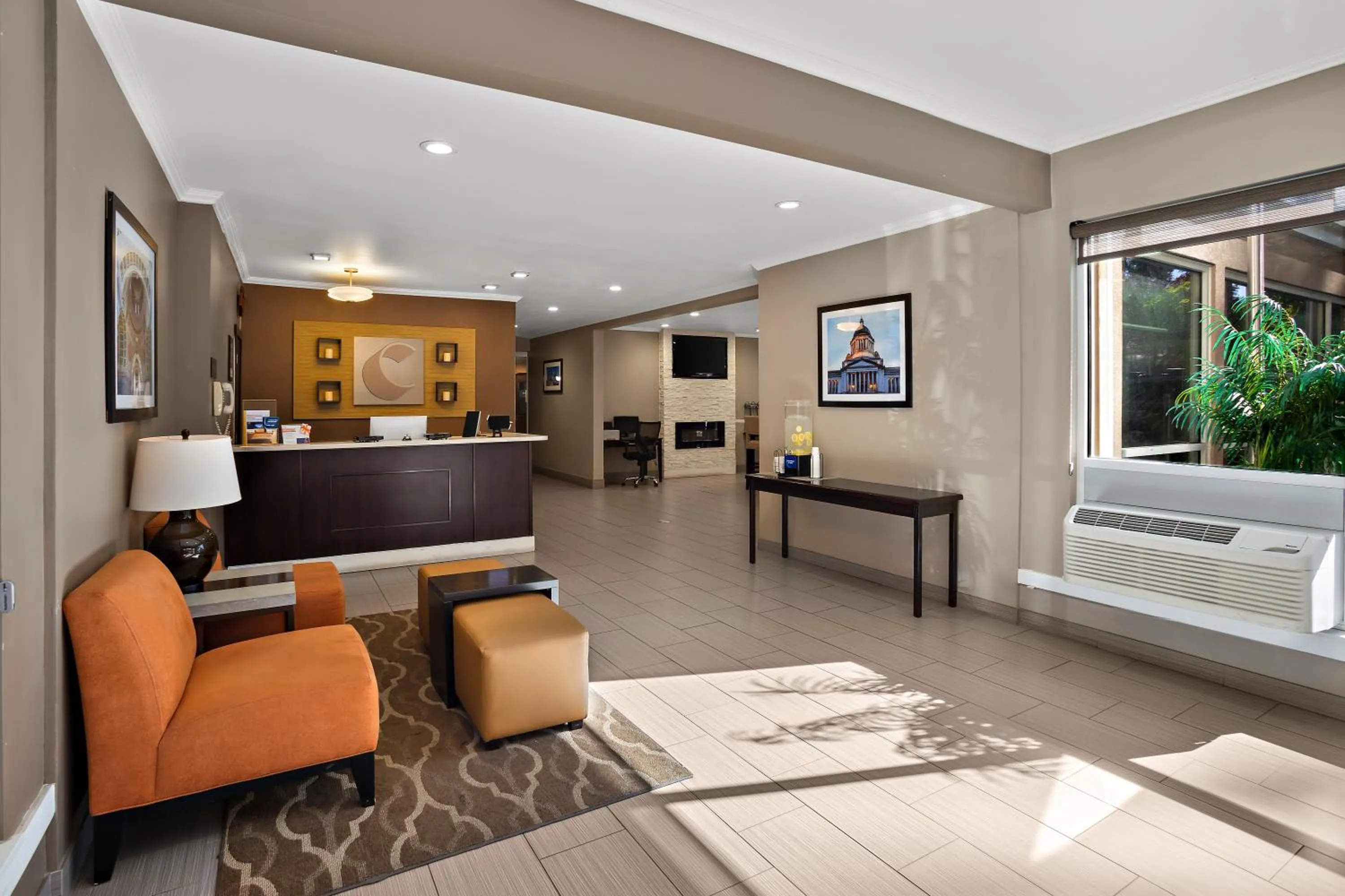 Lobby or reception in Comfort Inn Lacey - Olympia