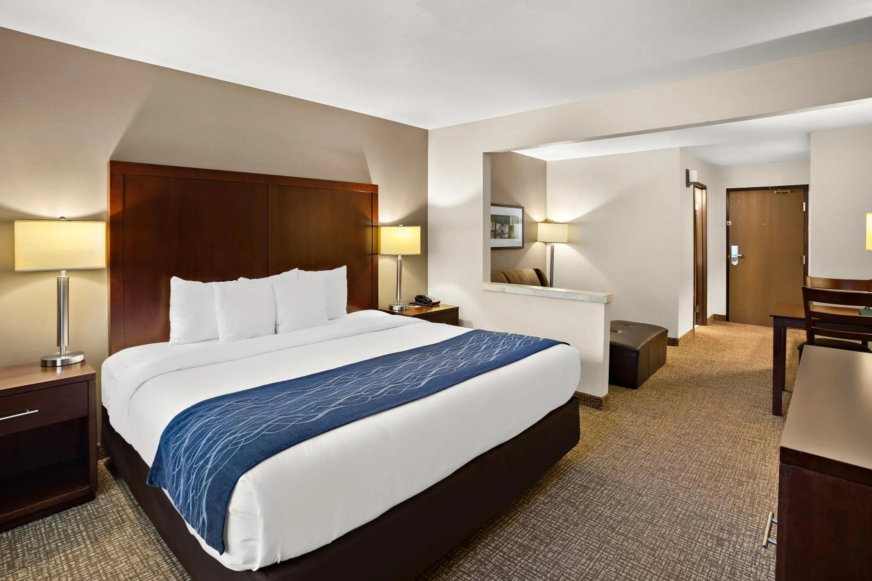 Bed in Comfort Inn Lacey - Olympia