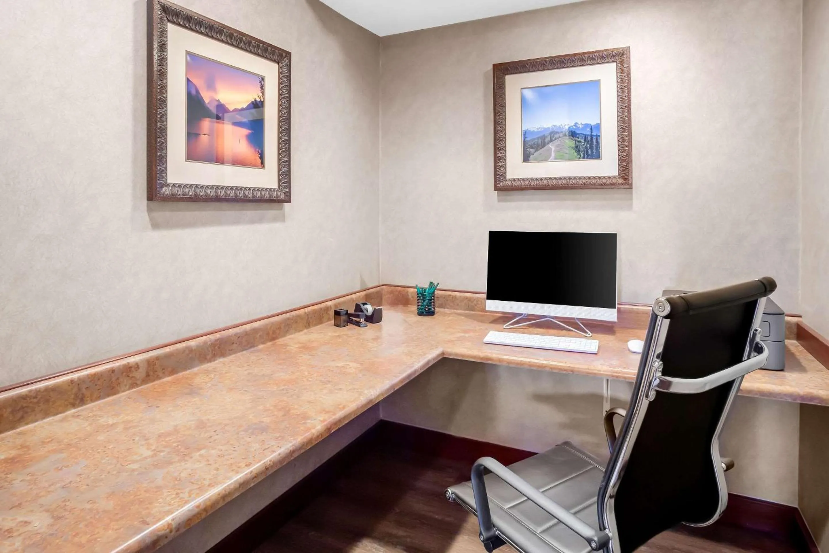 Business facilities in Quality Inn Port Angeles - near Olympic National Park