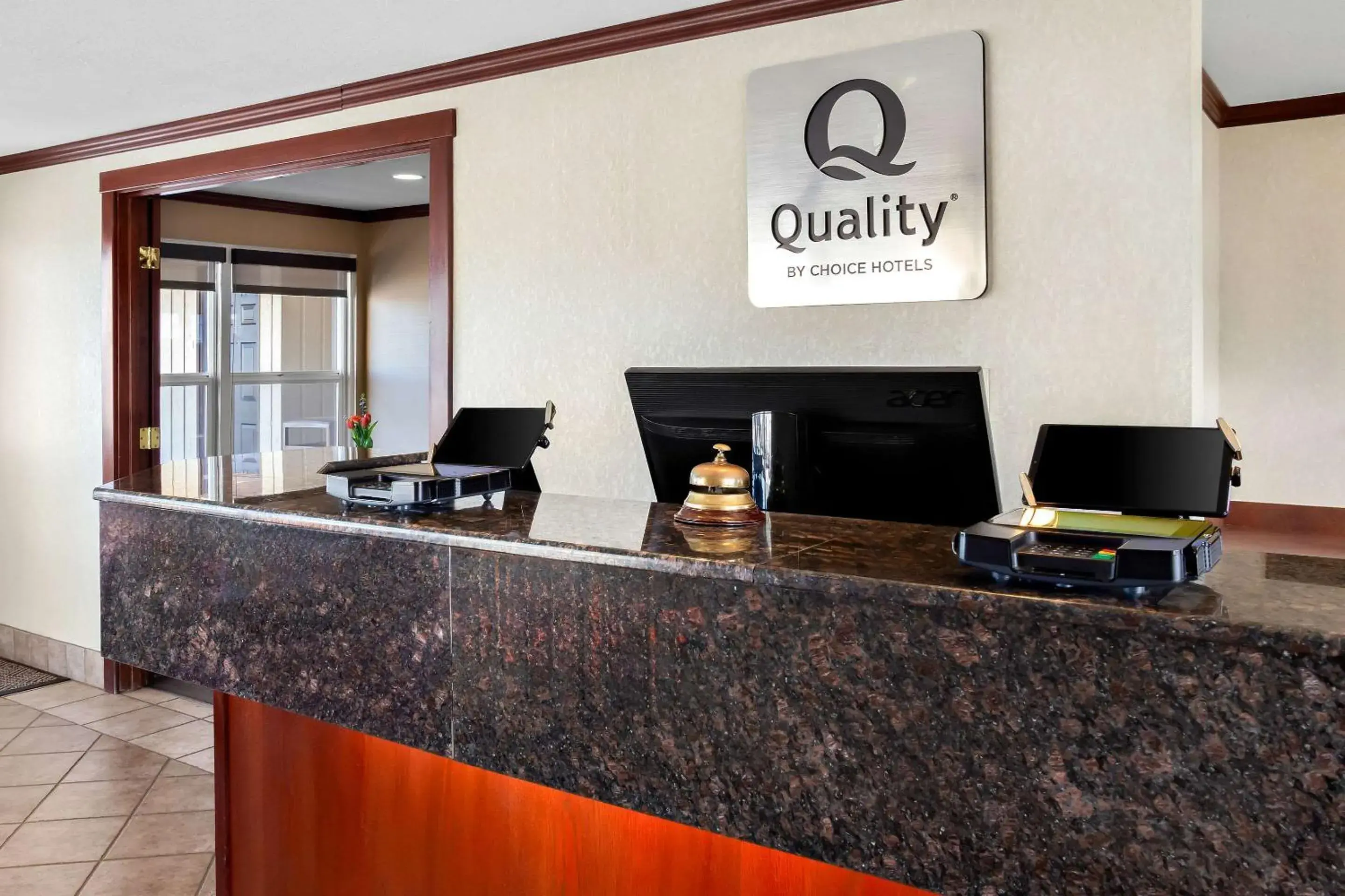 Lobby or reception in Quality Inn Port Angeles - near Olympic National Park Lobby or reception in Quality Inn Port Angeles - near Olympic National Park