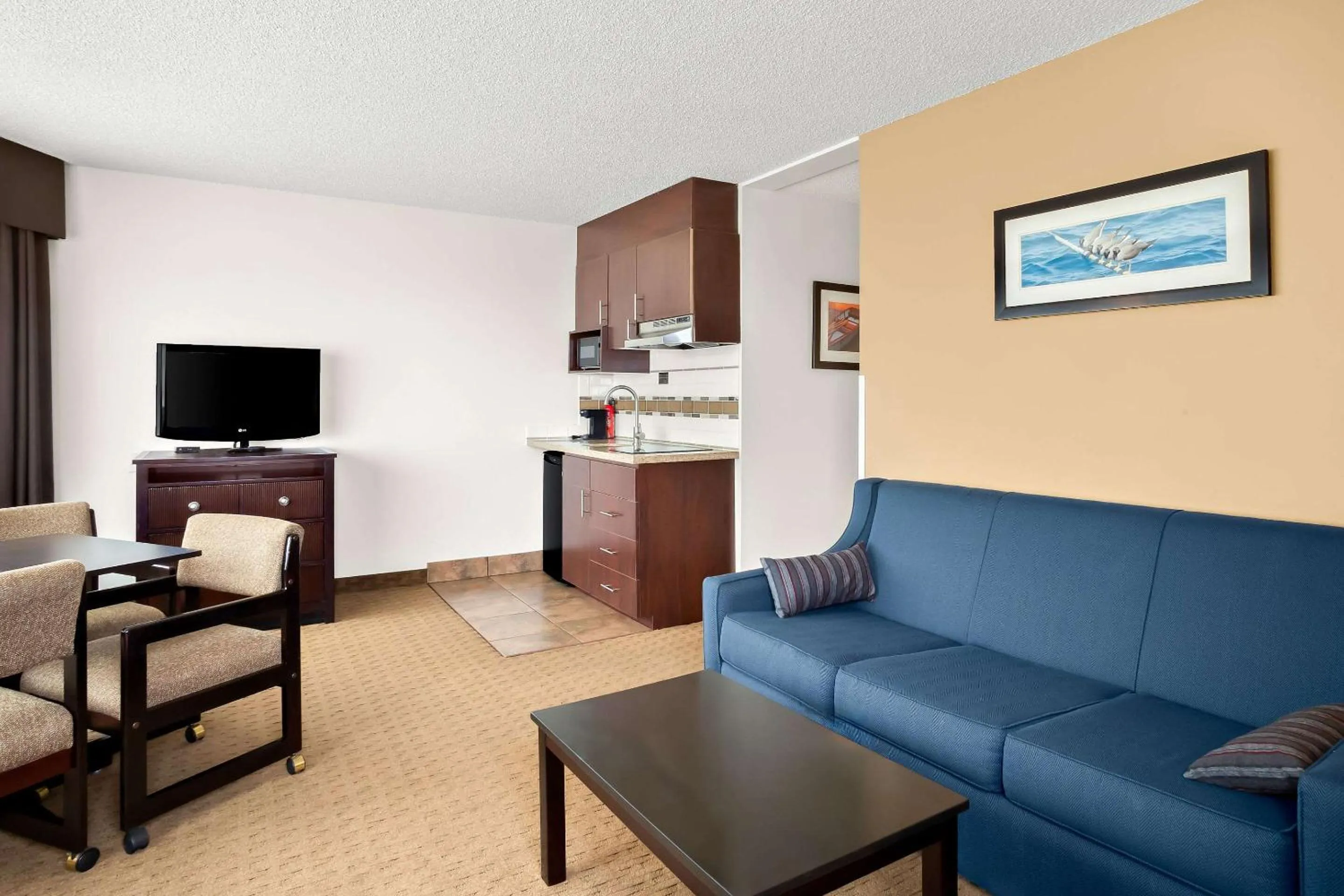 Bedroom in Quality Inn Port Angeles - near Olympic National Park