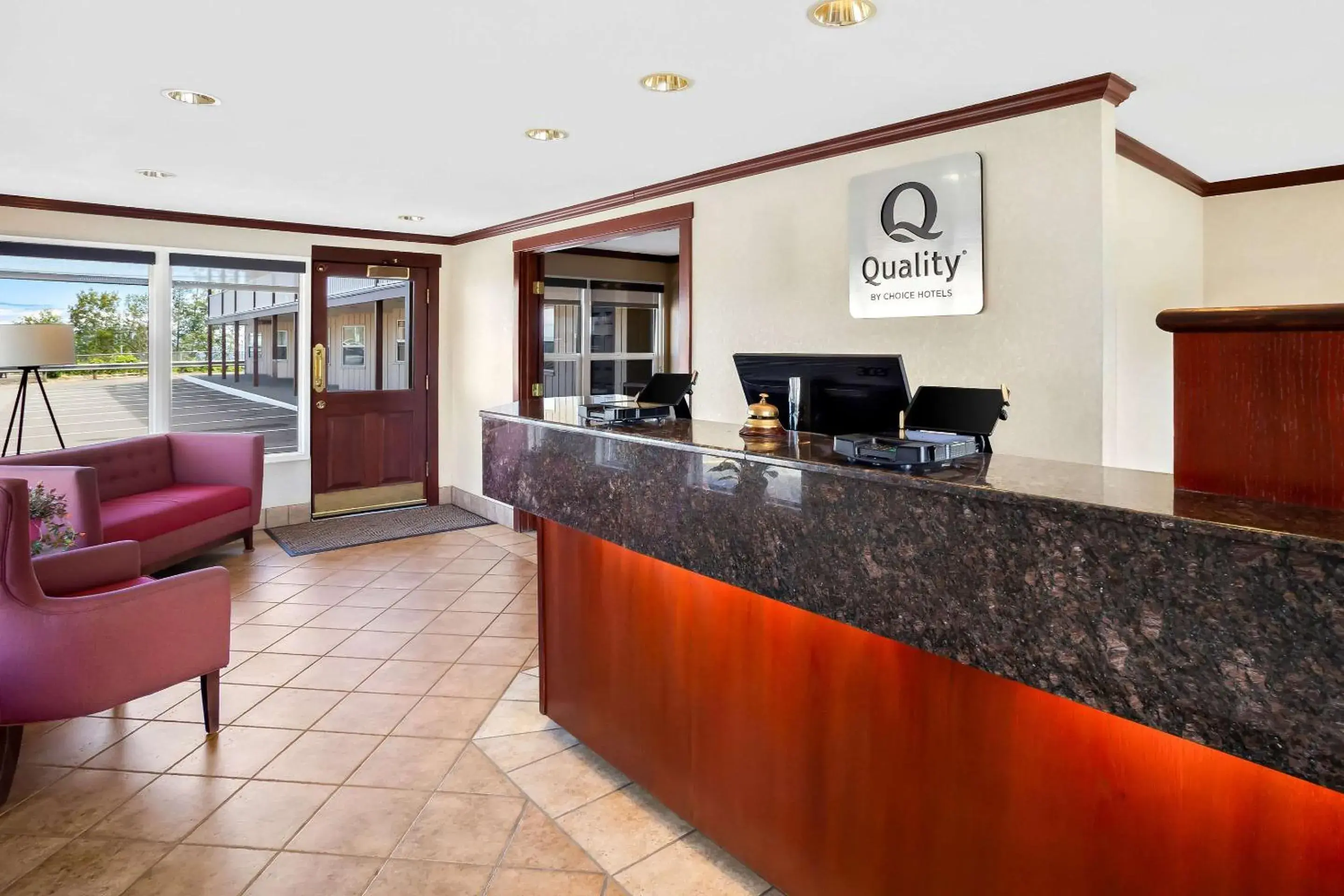 Lobby or reception in Quality Inn Port Angeles - near Olympic National Park Lobby or reception in Quality Inn Port Angeles - near Olympic National Park