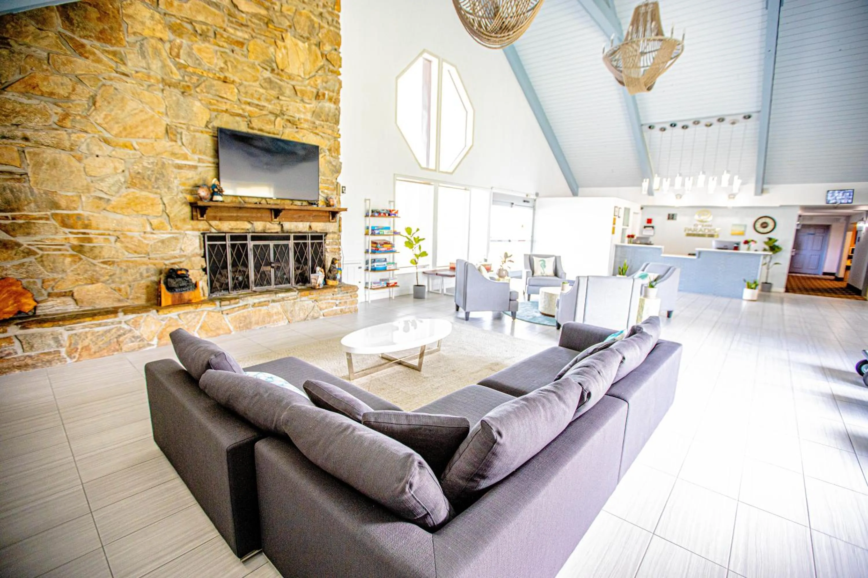 TV and multimedia in Ocean Paradise Hotel & Resort