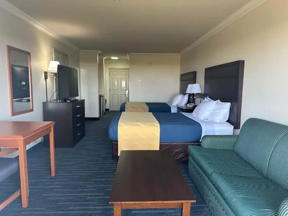 Bed in Coratel Inn and Suites By Jasper Ocean Shores Bed in Coratel Inn and Suites By Jasper Ocean Shores