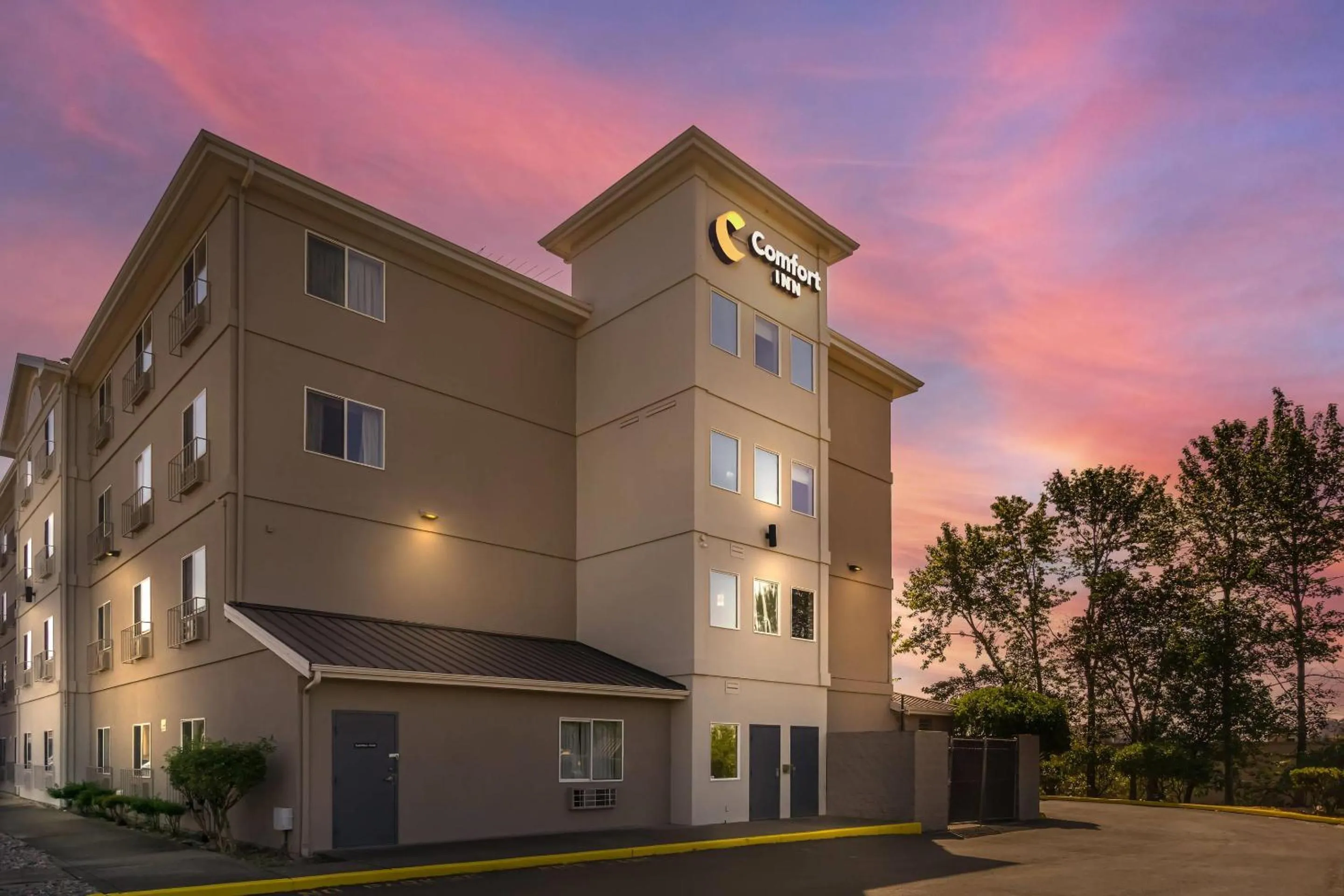 Property building in Comfort Inn Federal Way - Seattle