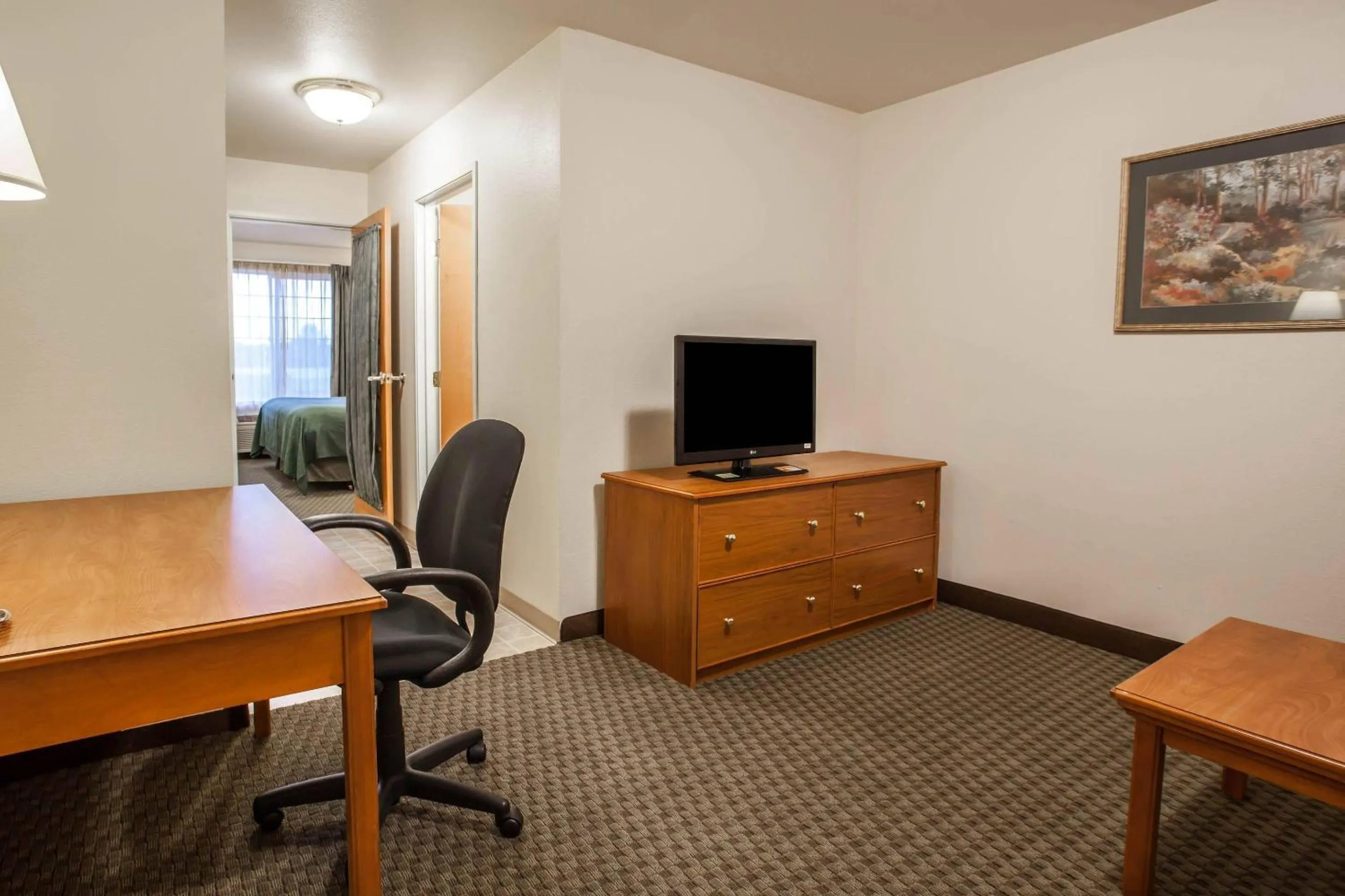 Bedroom in Quality Inn & Suites Federal Way - Seattle