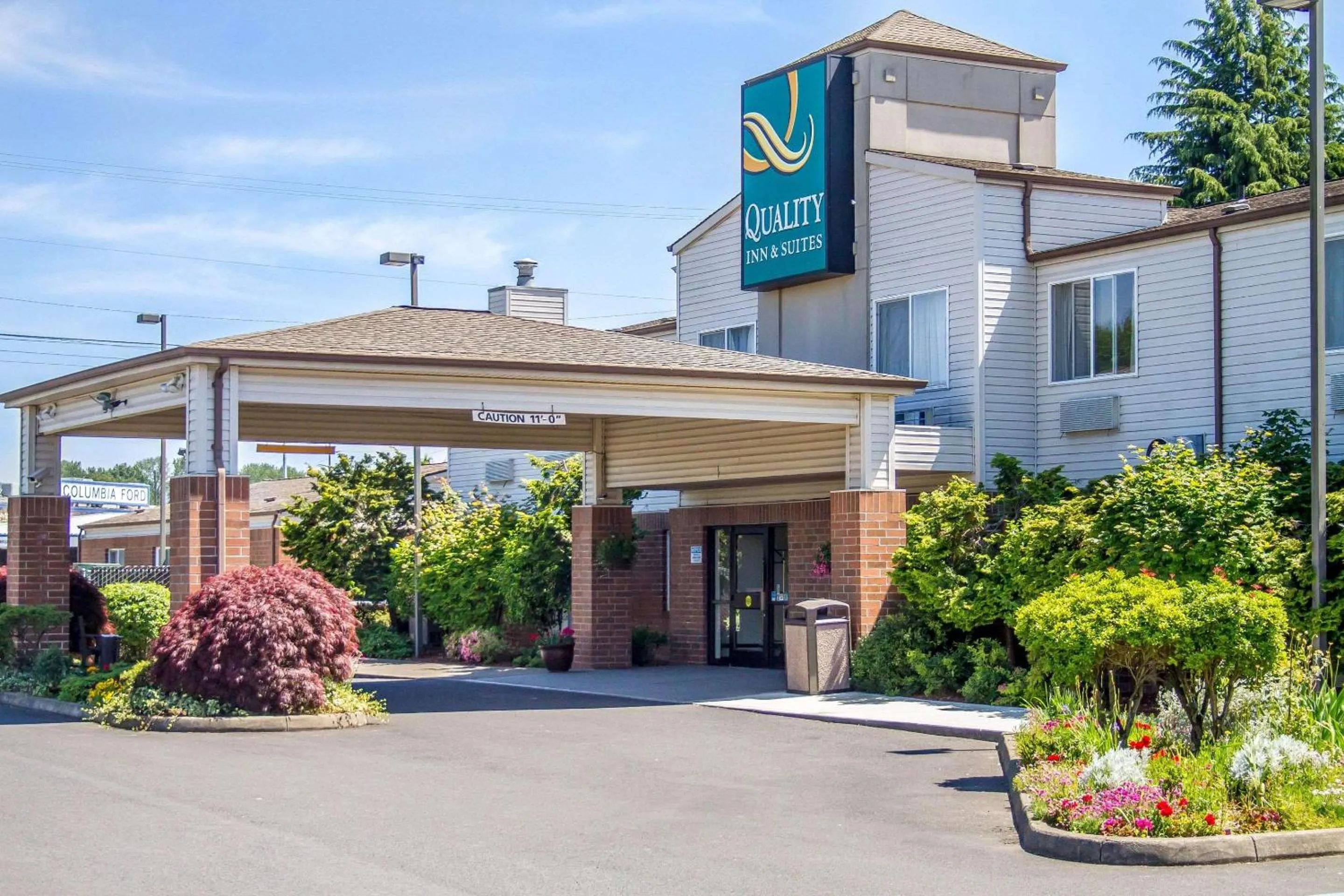 Property building in Quality Inn & Suites Longview Kelso