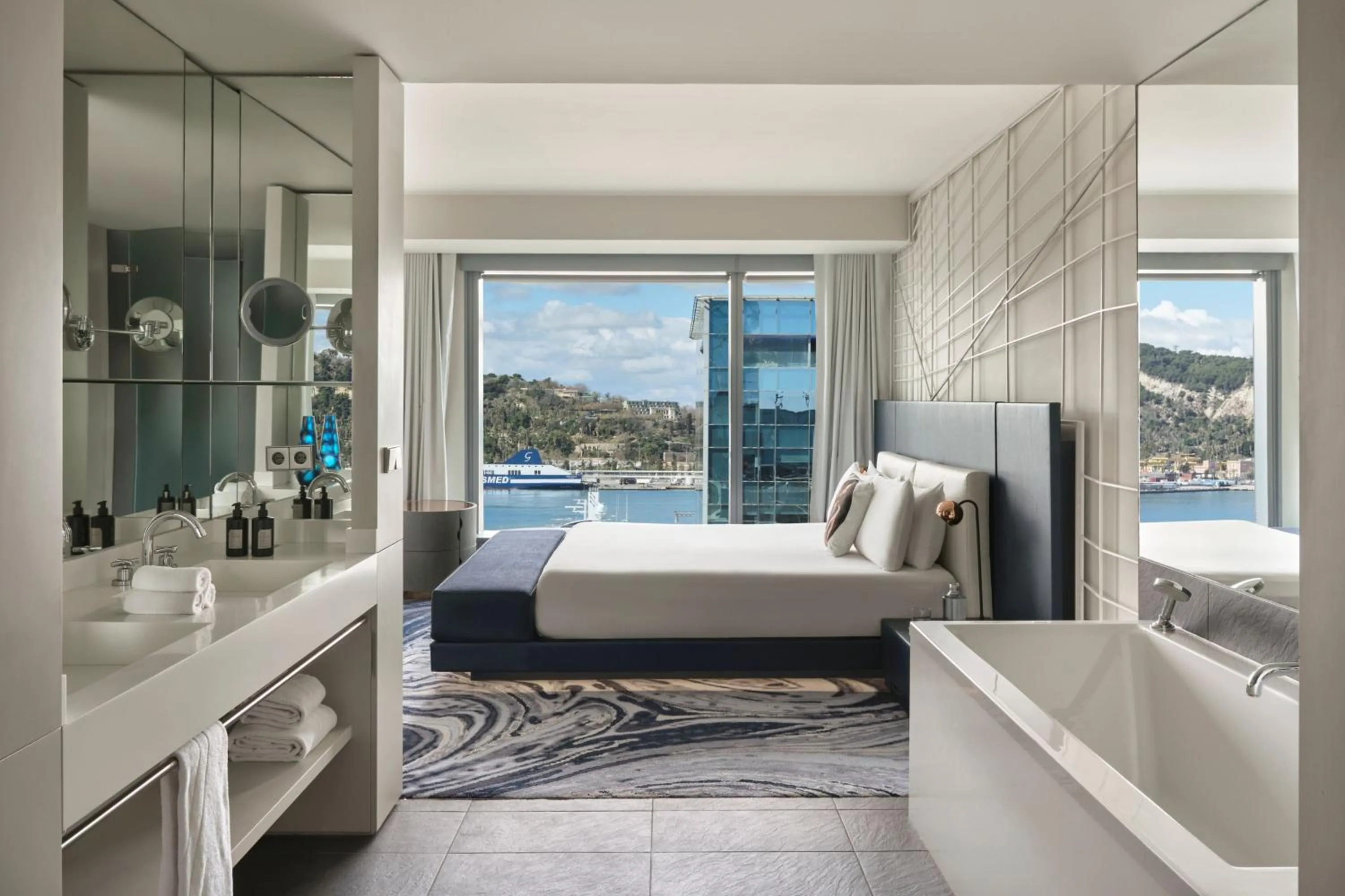 Photo of the whole room, Bed in W Barcelona