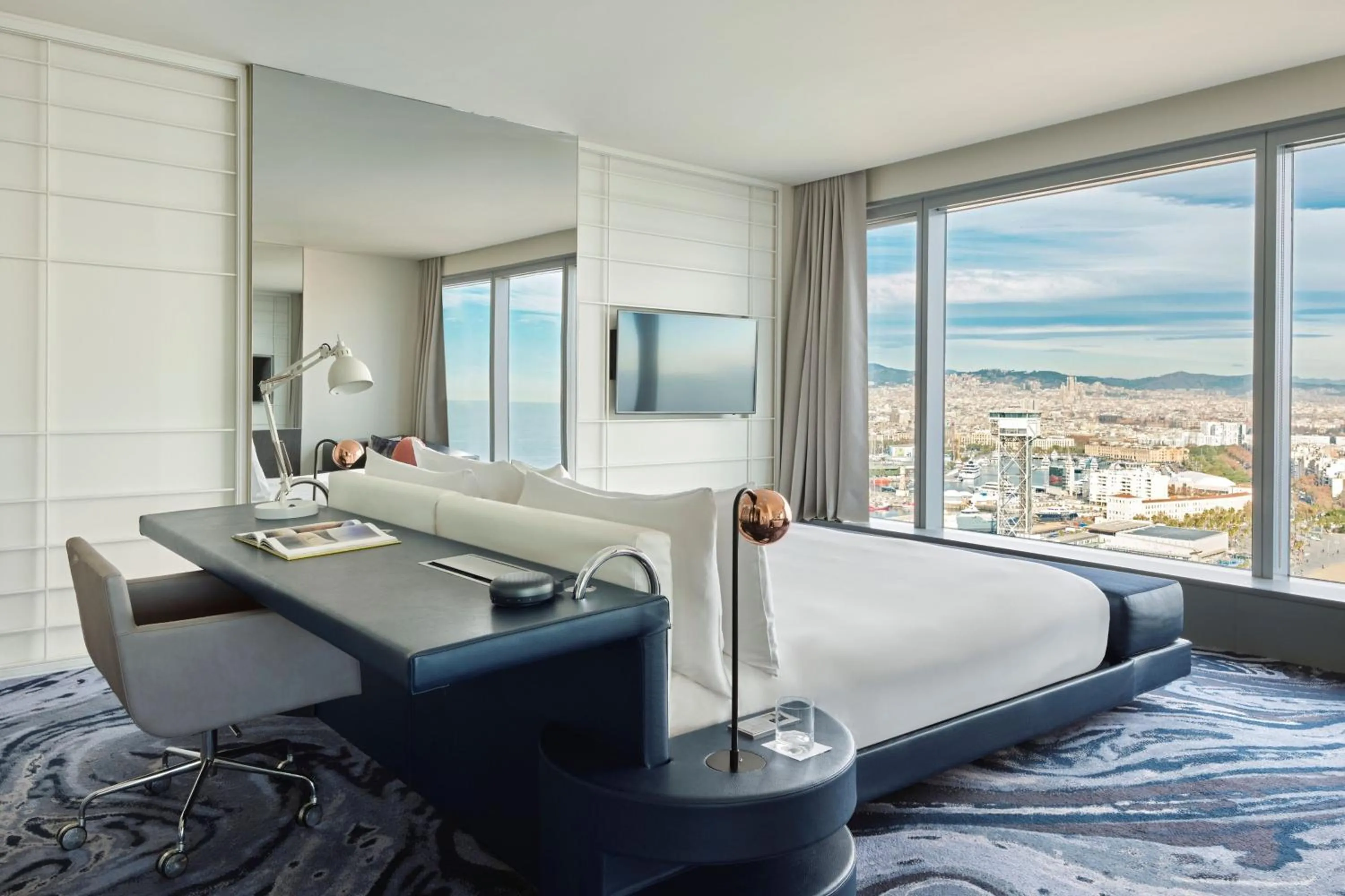 Photo of the whole room in W Barcelona