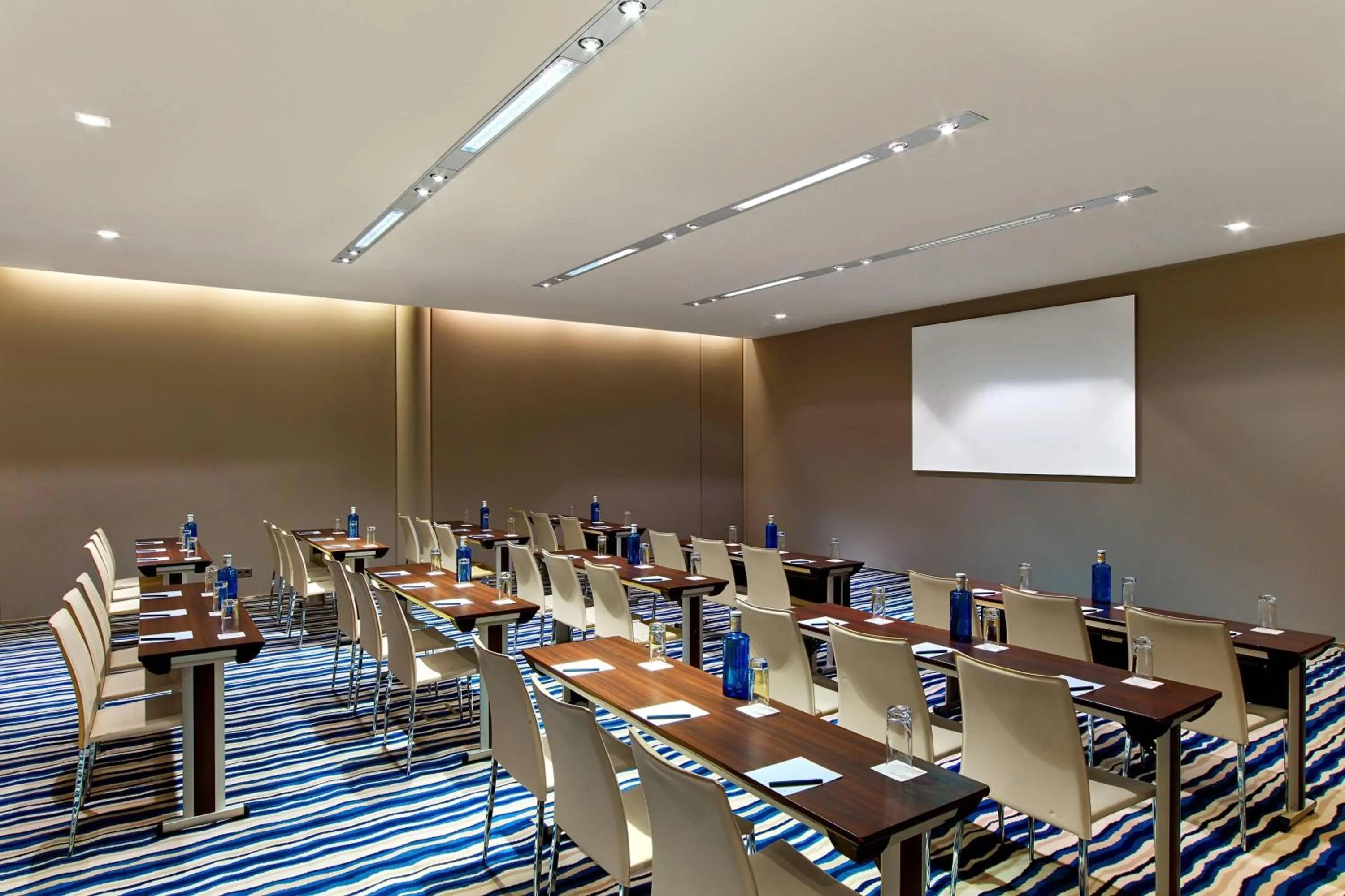 Meeting/conference room in W Barcelona
