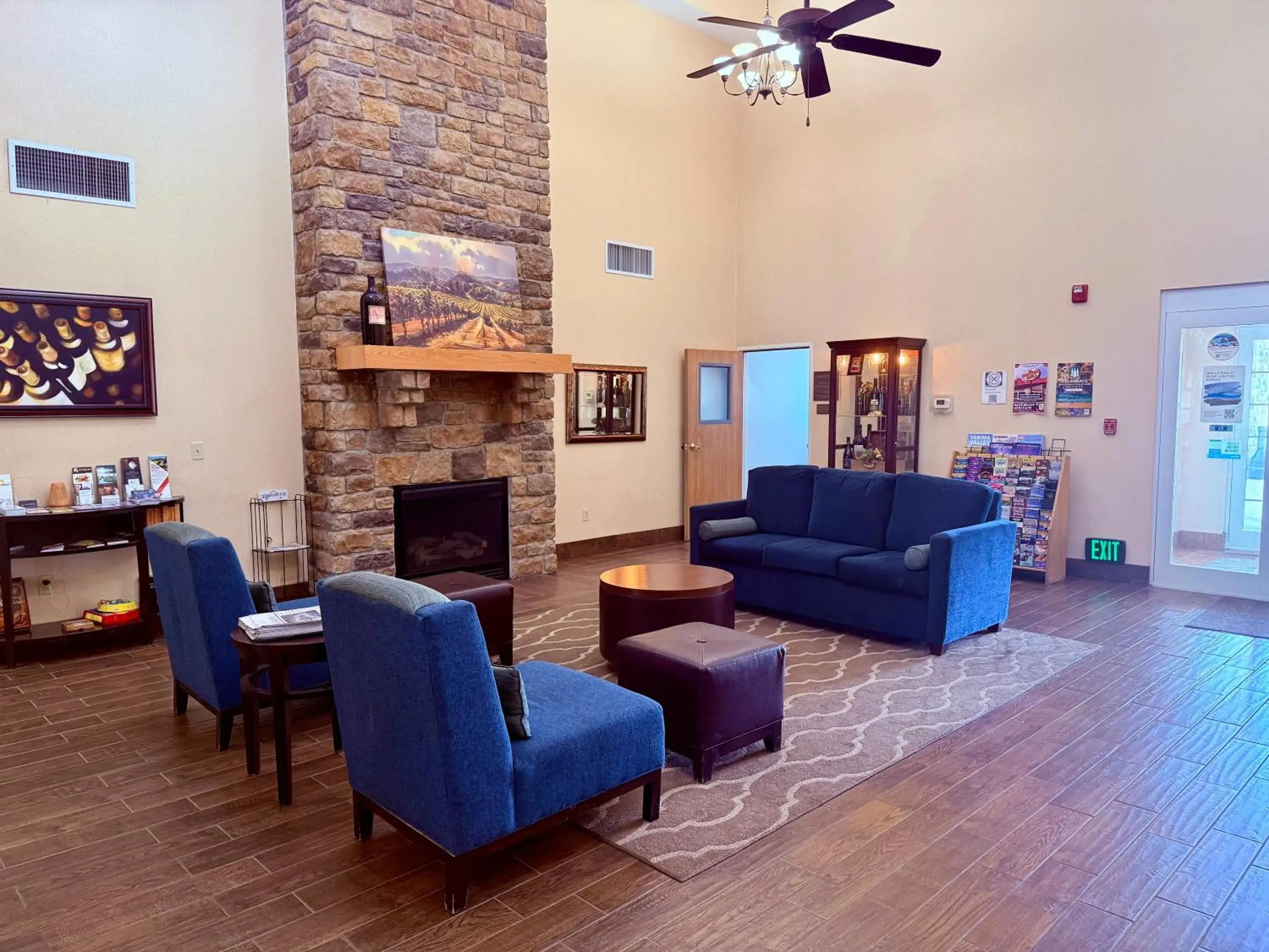 Lobby or reception in Comfort Inn & Suites Walla Walla Lobby or reception in Comfort Inn & Suites Walla Walla