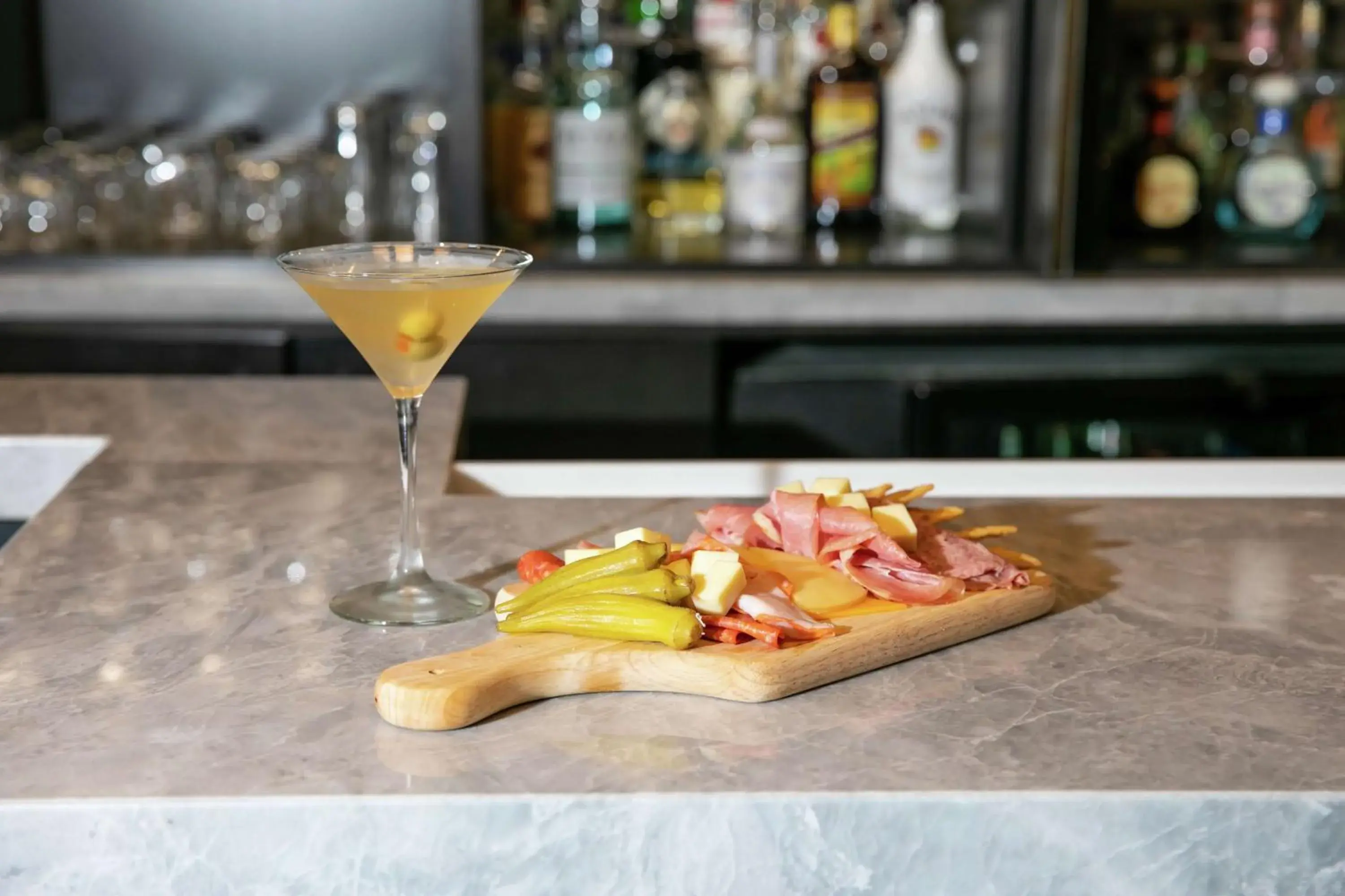 Lounge or bar in Hilton Garden Inn Savannah Historic District Lounge or bar in Hilton Garden Inn Savannah Historic District