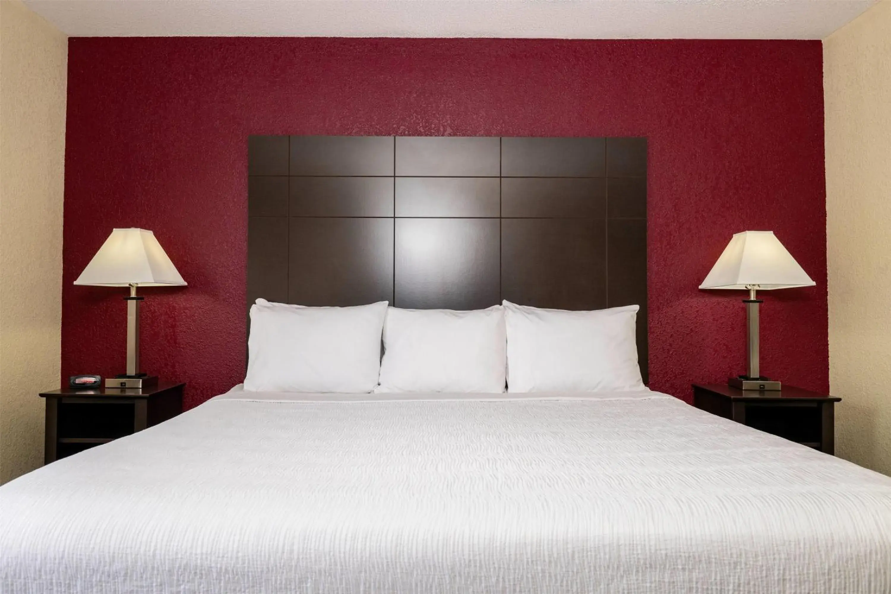 Photo of the whole room, Bed in Baymont Inn & Suites by Wyndham Mukwonago Photo of the whole room, Bed in Baymont Inn & Suites by Wyndham Mukwonago