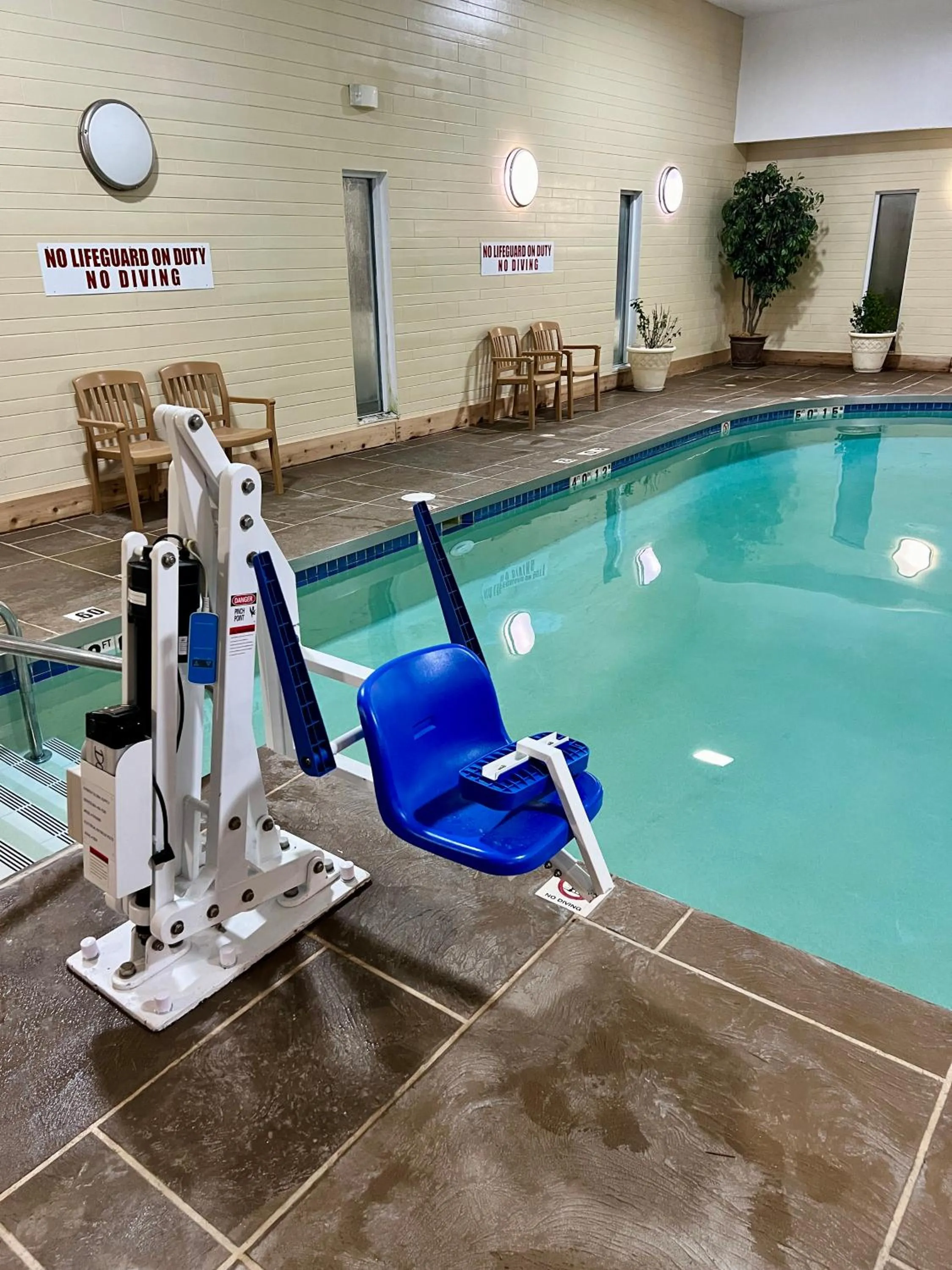 Hot Tub in Econo Lodge Wausau - Rothschild