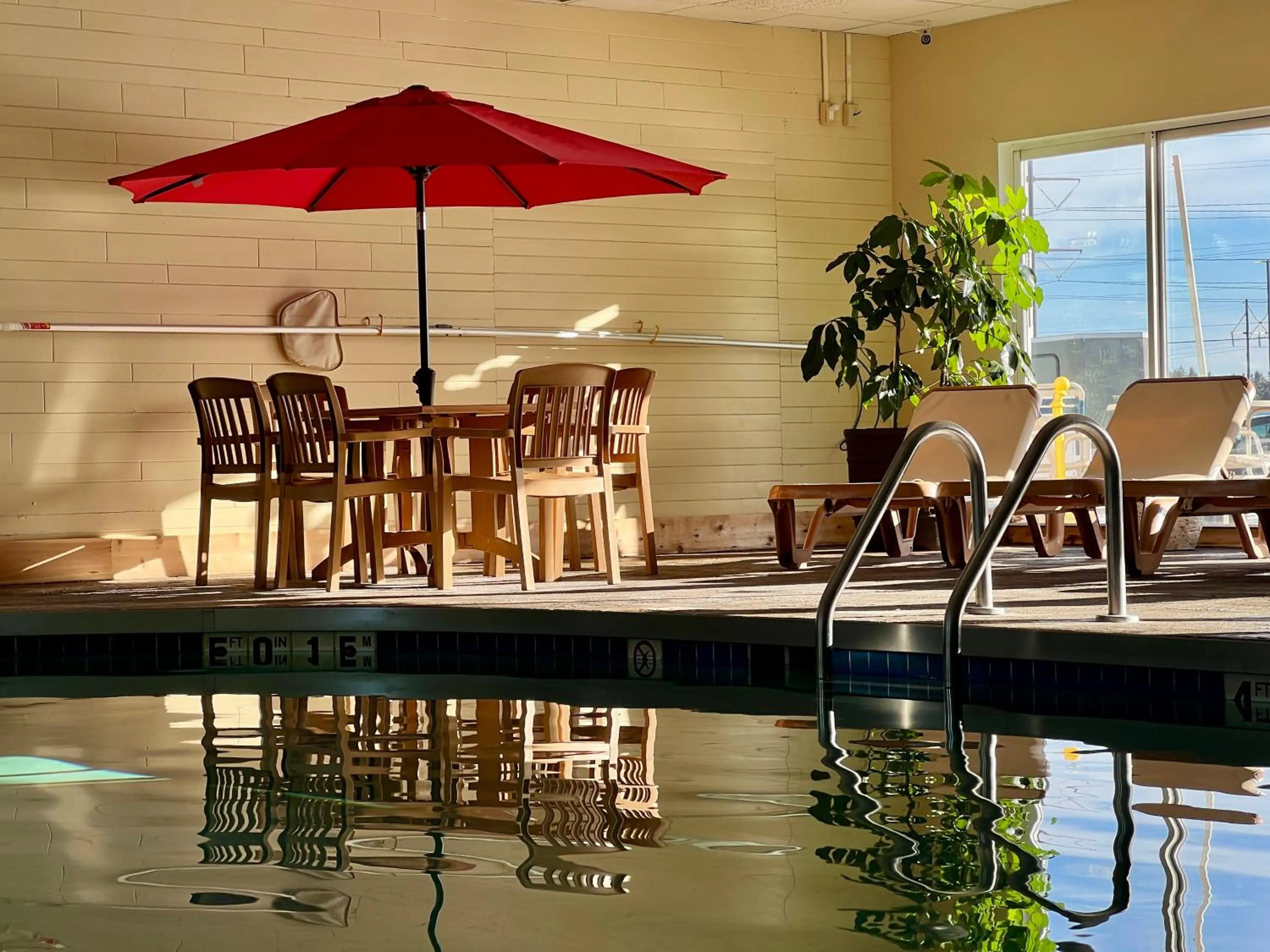Hot Tub in Econo Lodge Wausau - Rothschild
