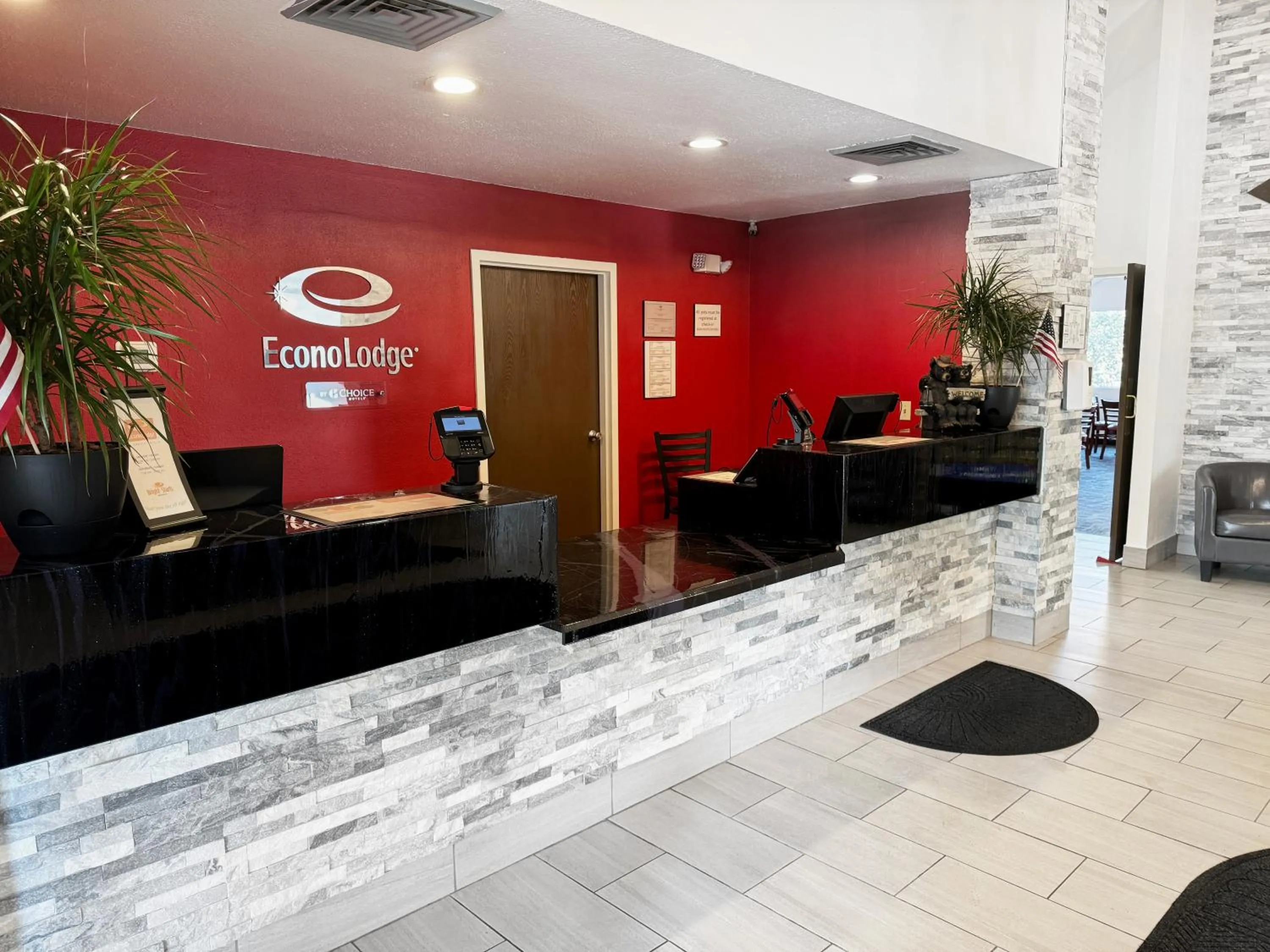 Lobby or reception in Econo Lodge Wausau - Rothschild