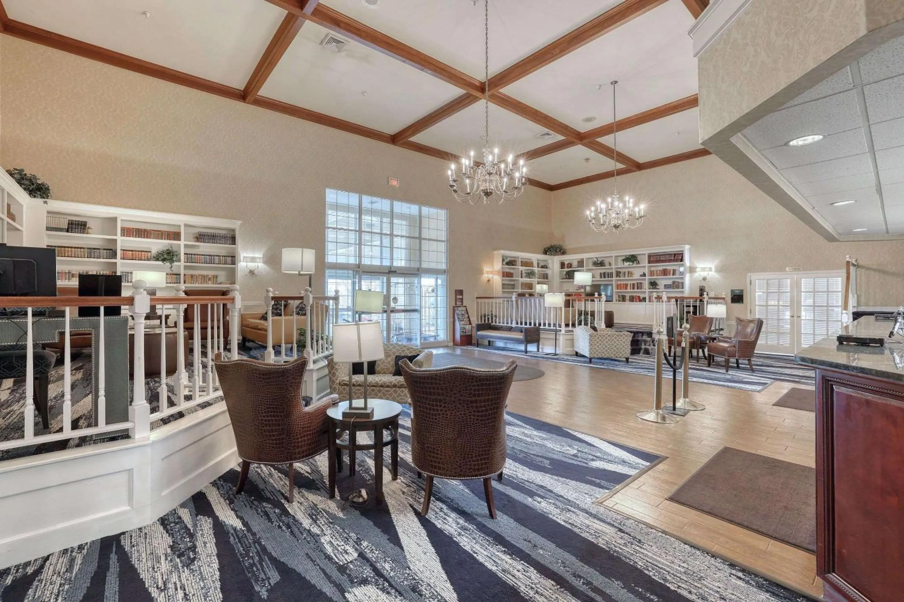 Lobby or reception in Comfort Suites Appleton Airport