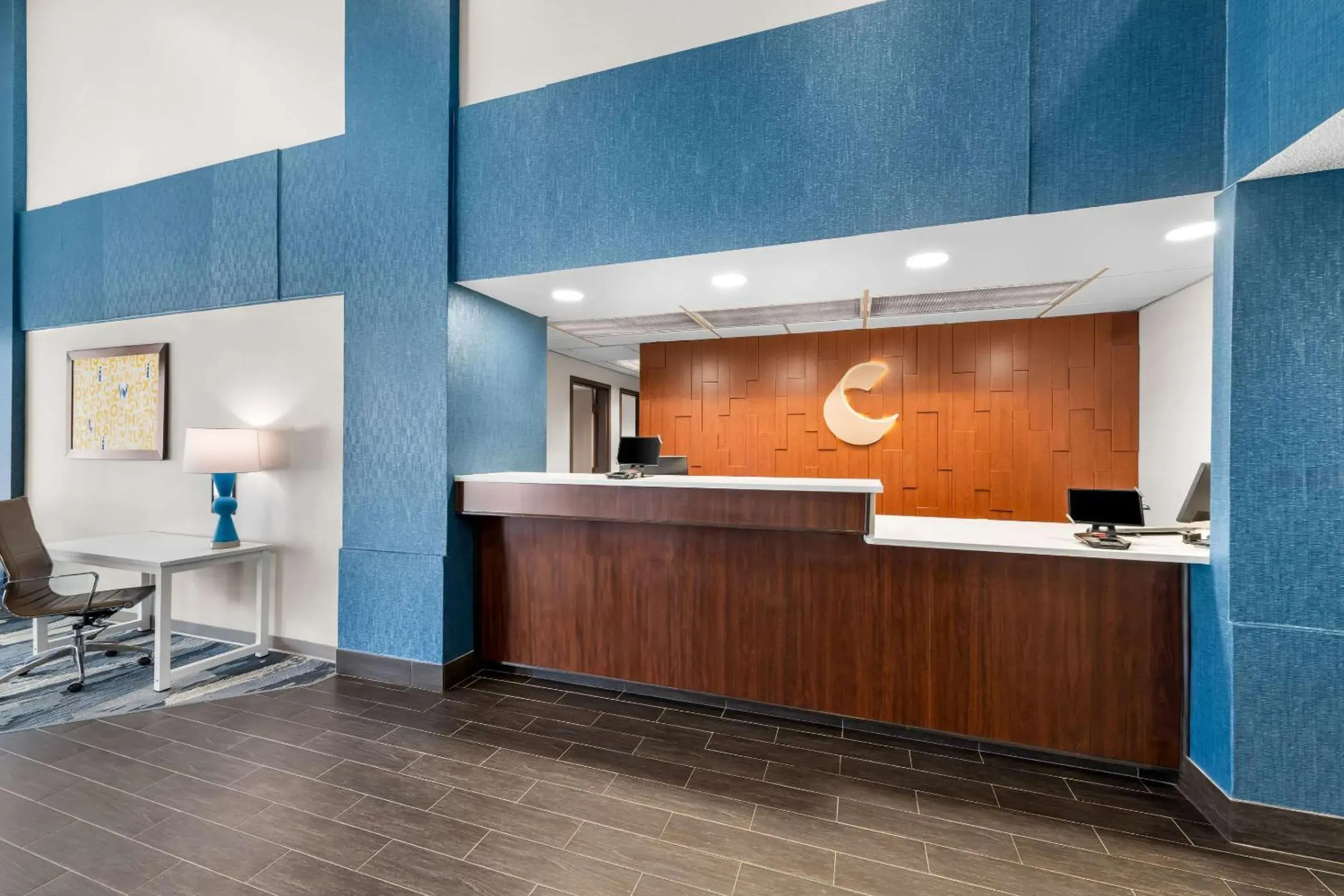 Lobby or reception in Comfort Suites Stevens Point Lobby or reception in Comfort Suites Stevens Point