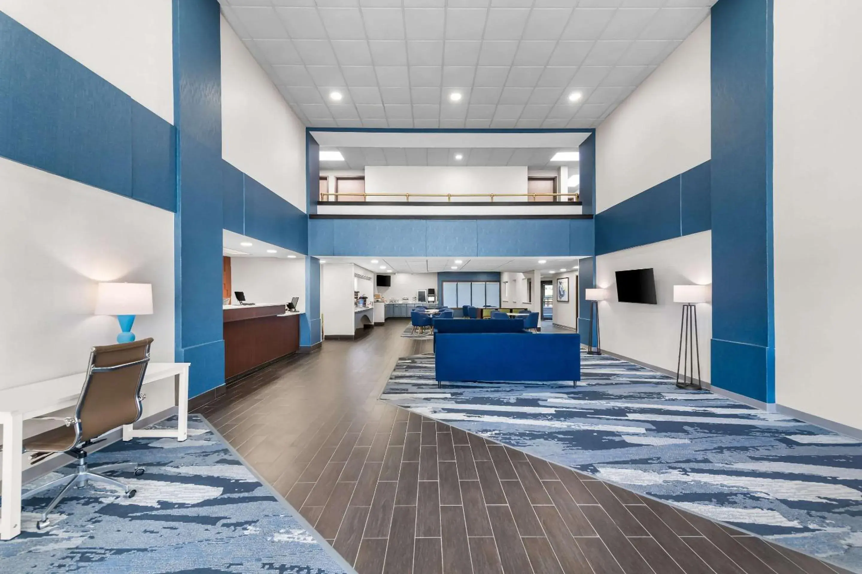 Lobby or reception in Comfort Suites Stevens Point Lobby or reception in Comfort Suites Stevens Point