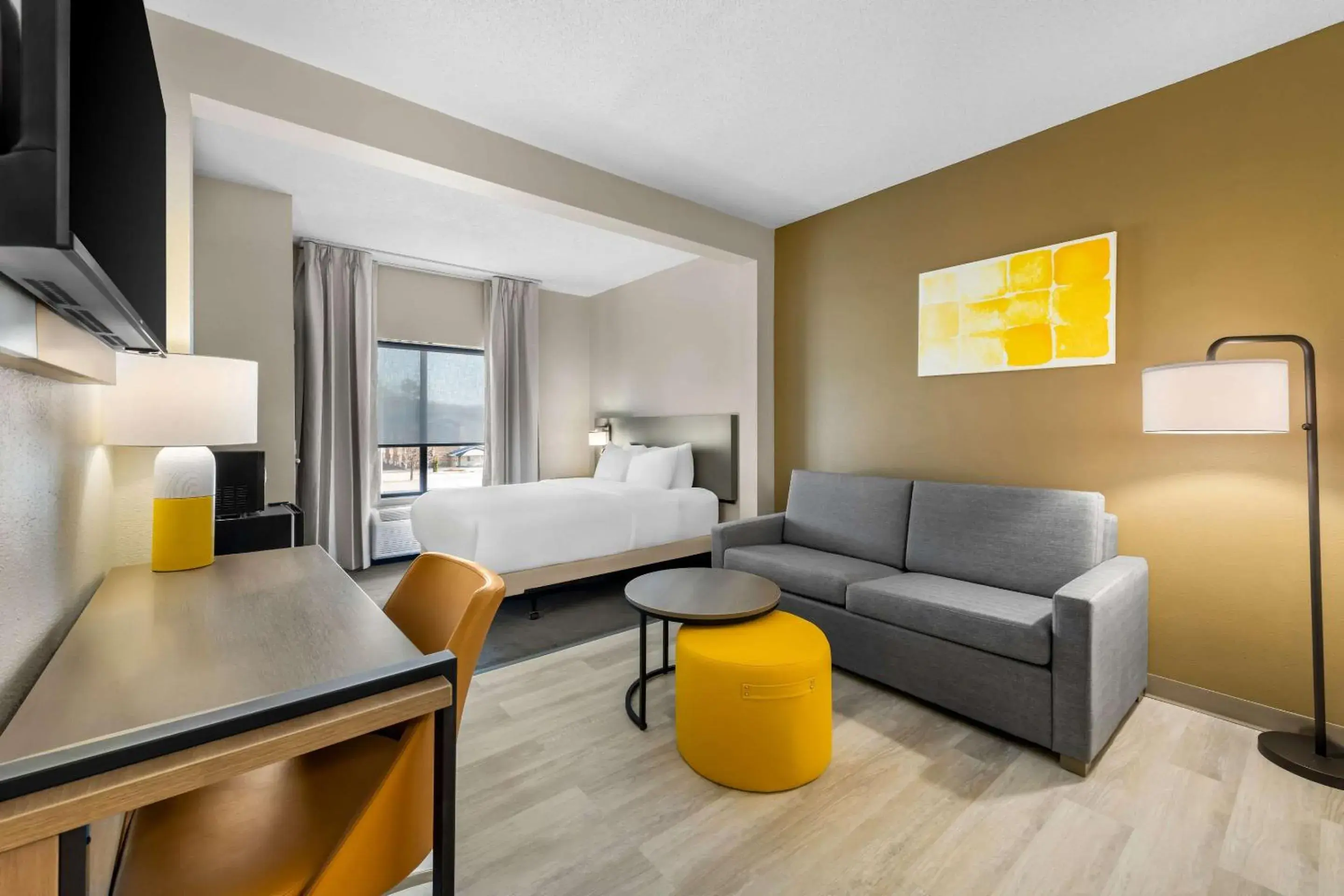 Bedroom, Bed in Comfort Suites Stevens Point Bedroom, Bed in Comfort Suites Stevens Point