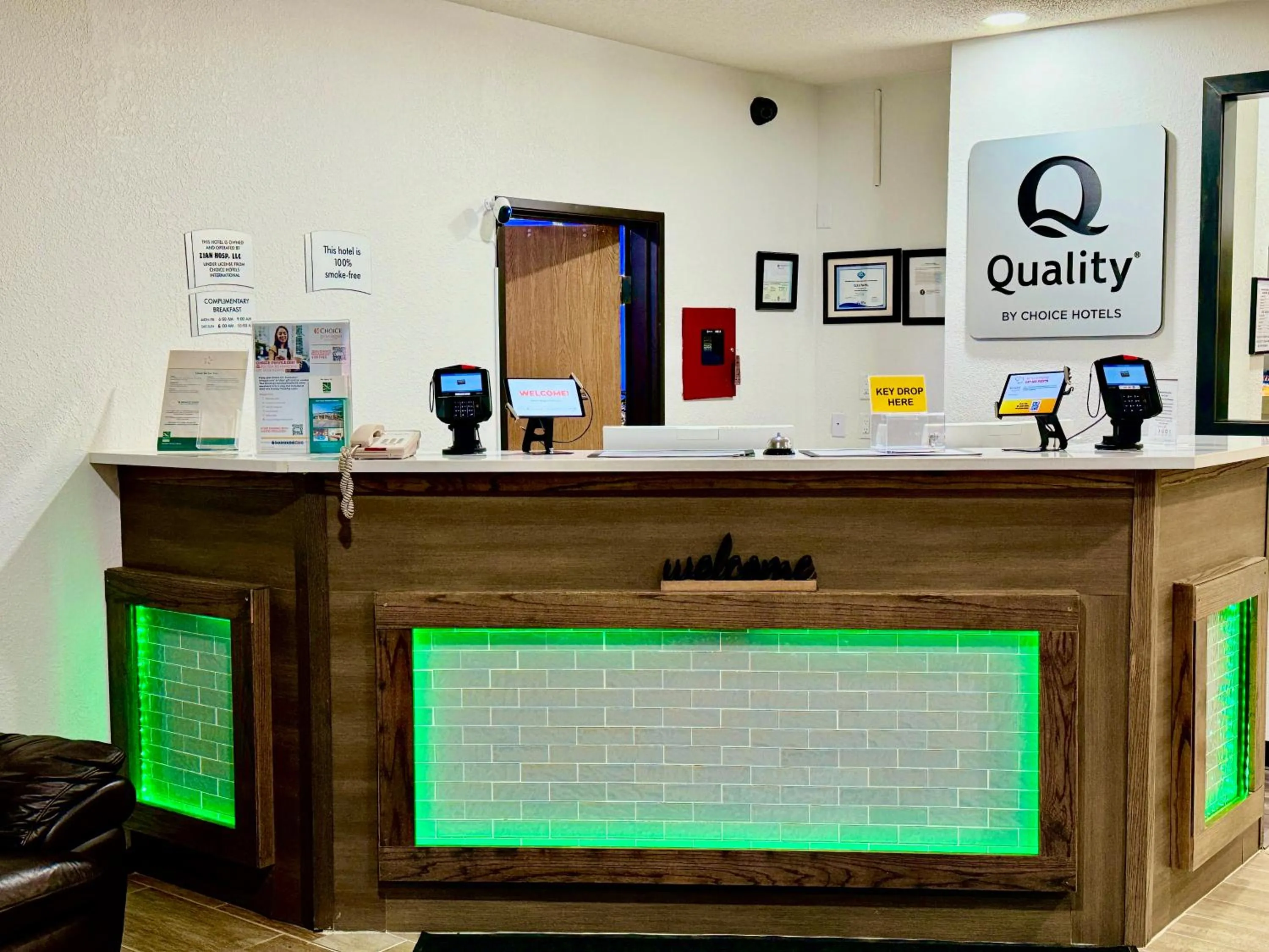 Quality Inn & Suites Eau Claire University Area