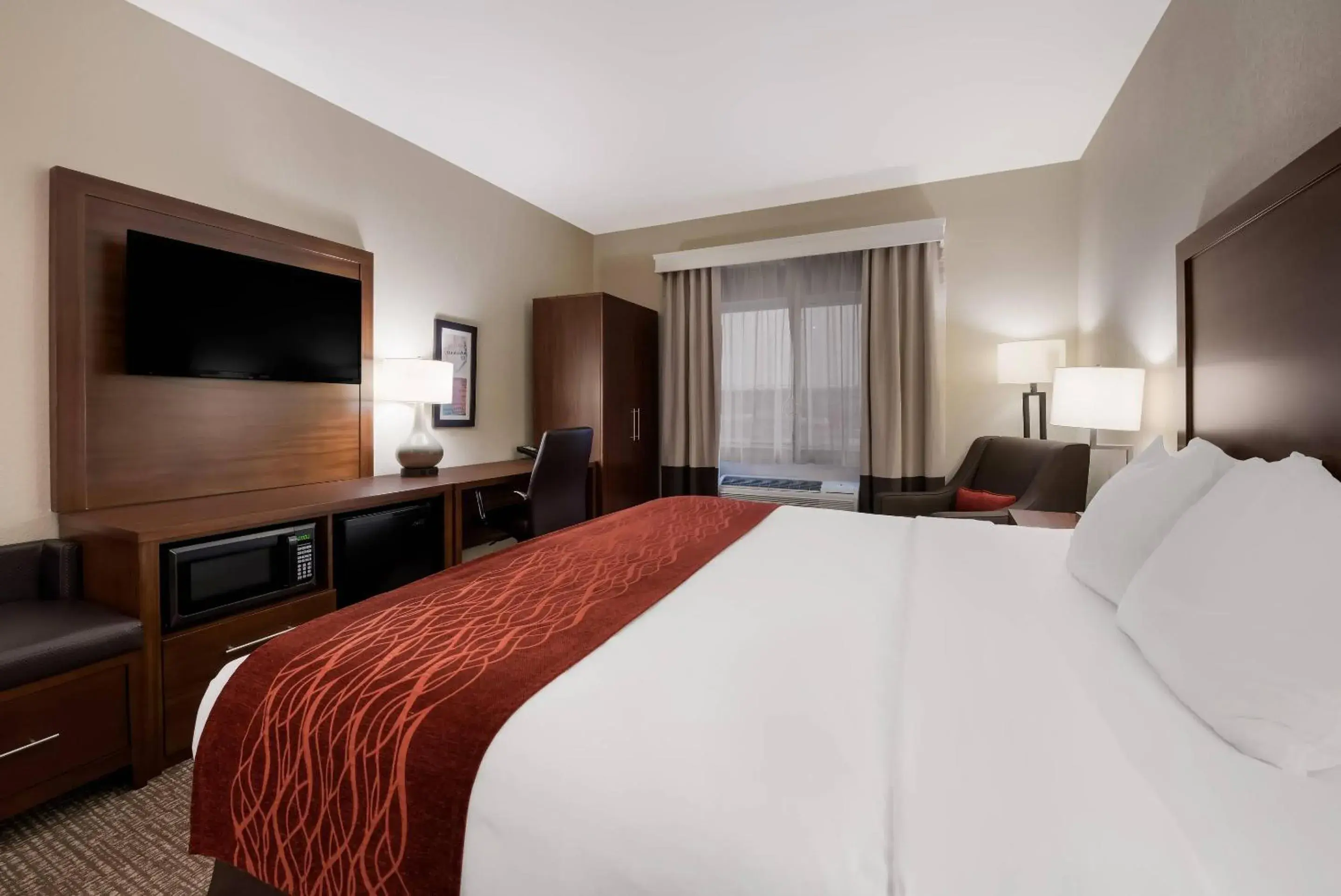 Bedroom, Bed in Comfort Inn Onalaska - La Crosse Area Bedroom, Bed in Comfort Inn Onalaska - La Crosse Area