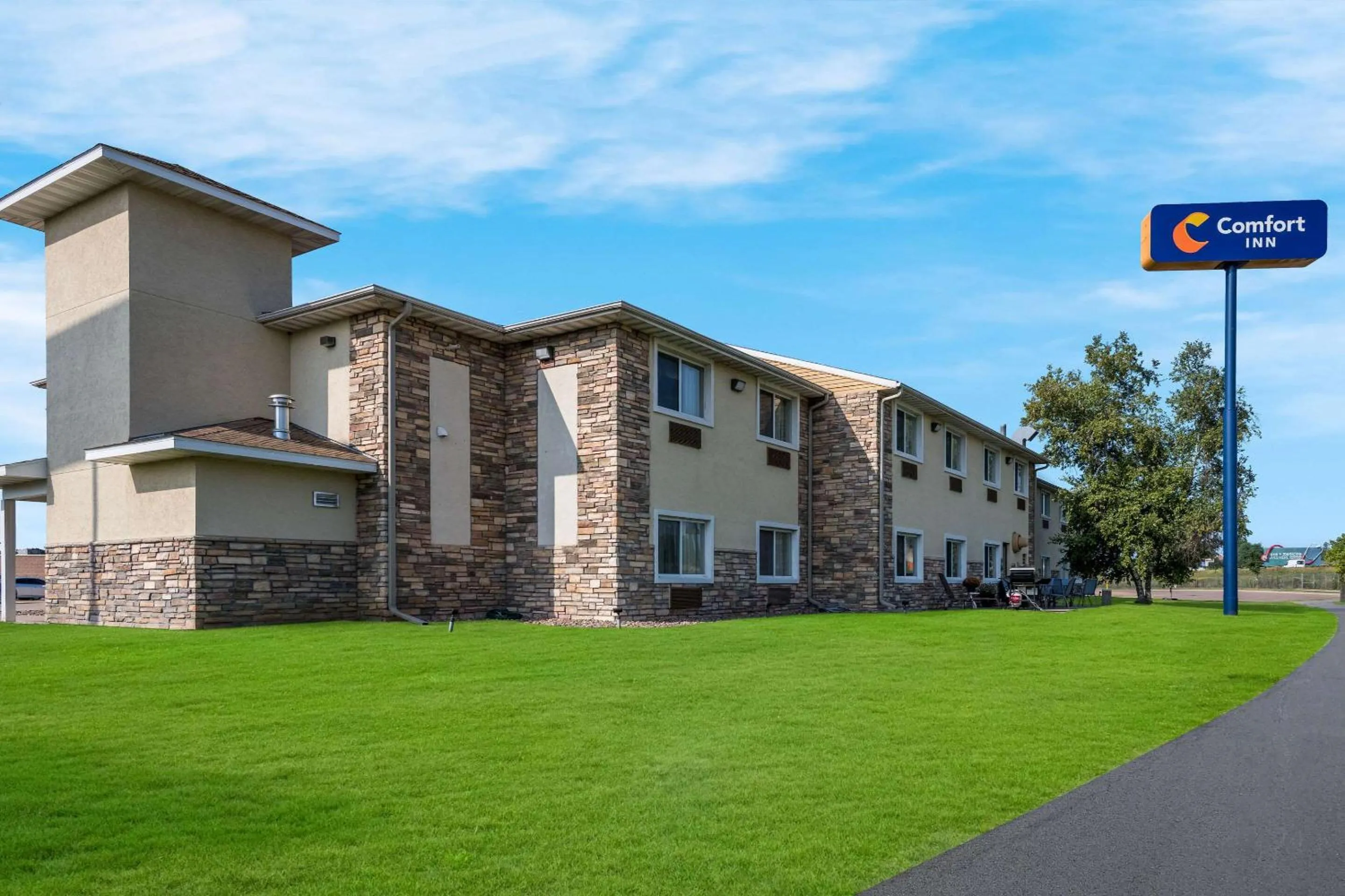 Property building in Comfort Inn Onalaska - La Crosse Area
