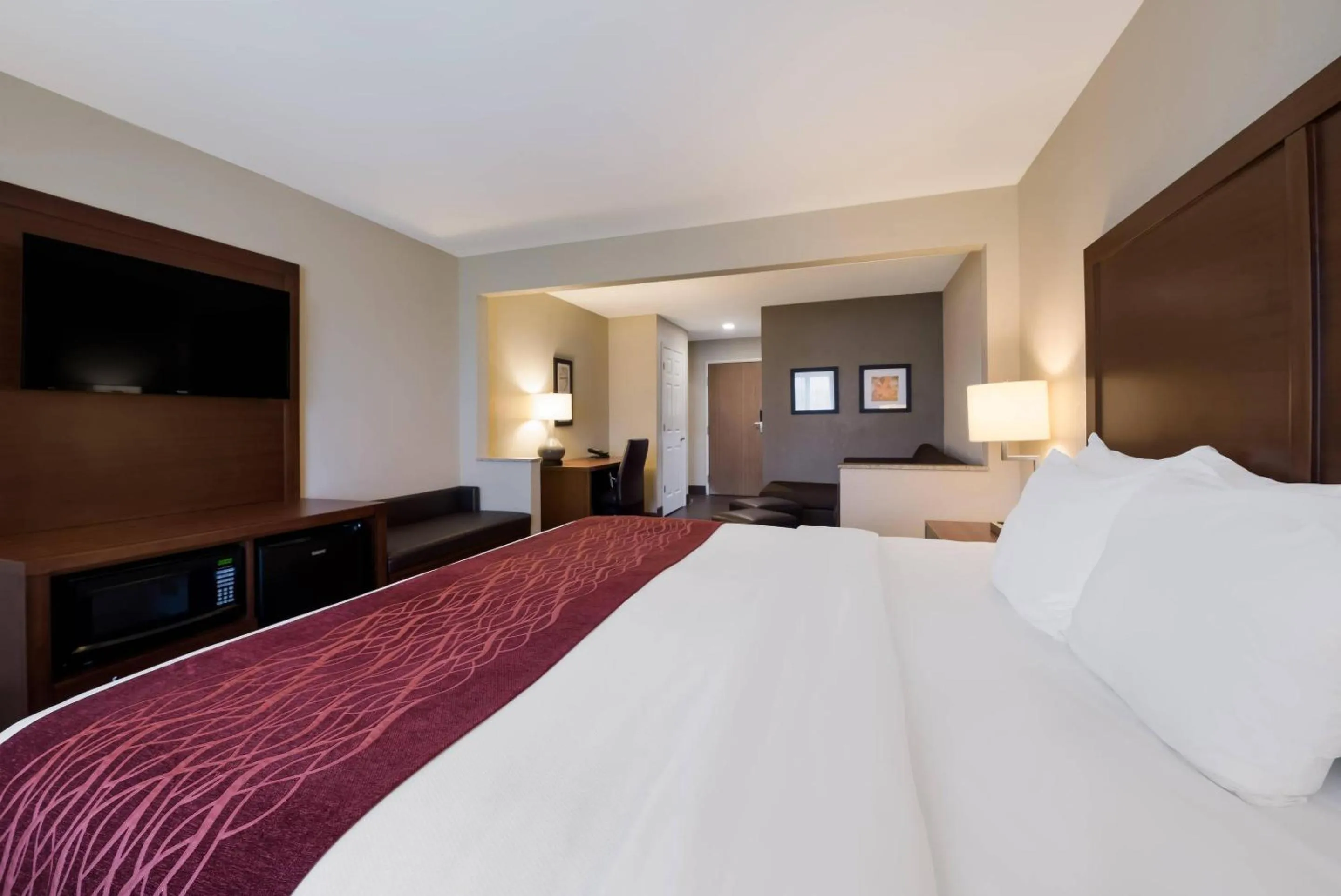 Bedroom, Bed in Comfort Inn Onalaska - La Crosse Area