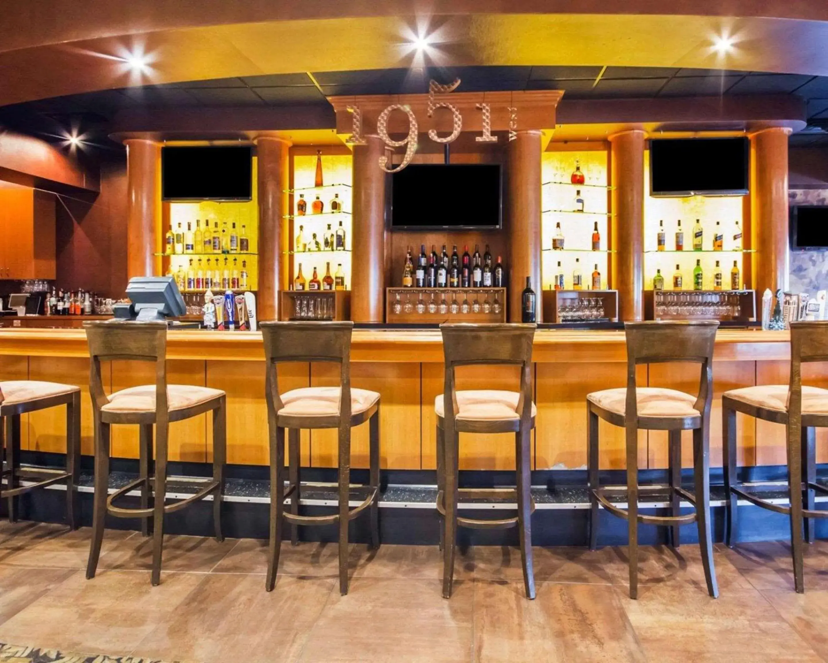 Lounge or bar in Comfort Suites Green Bay West Lounge or bar in Comfort Suites Green Bay West