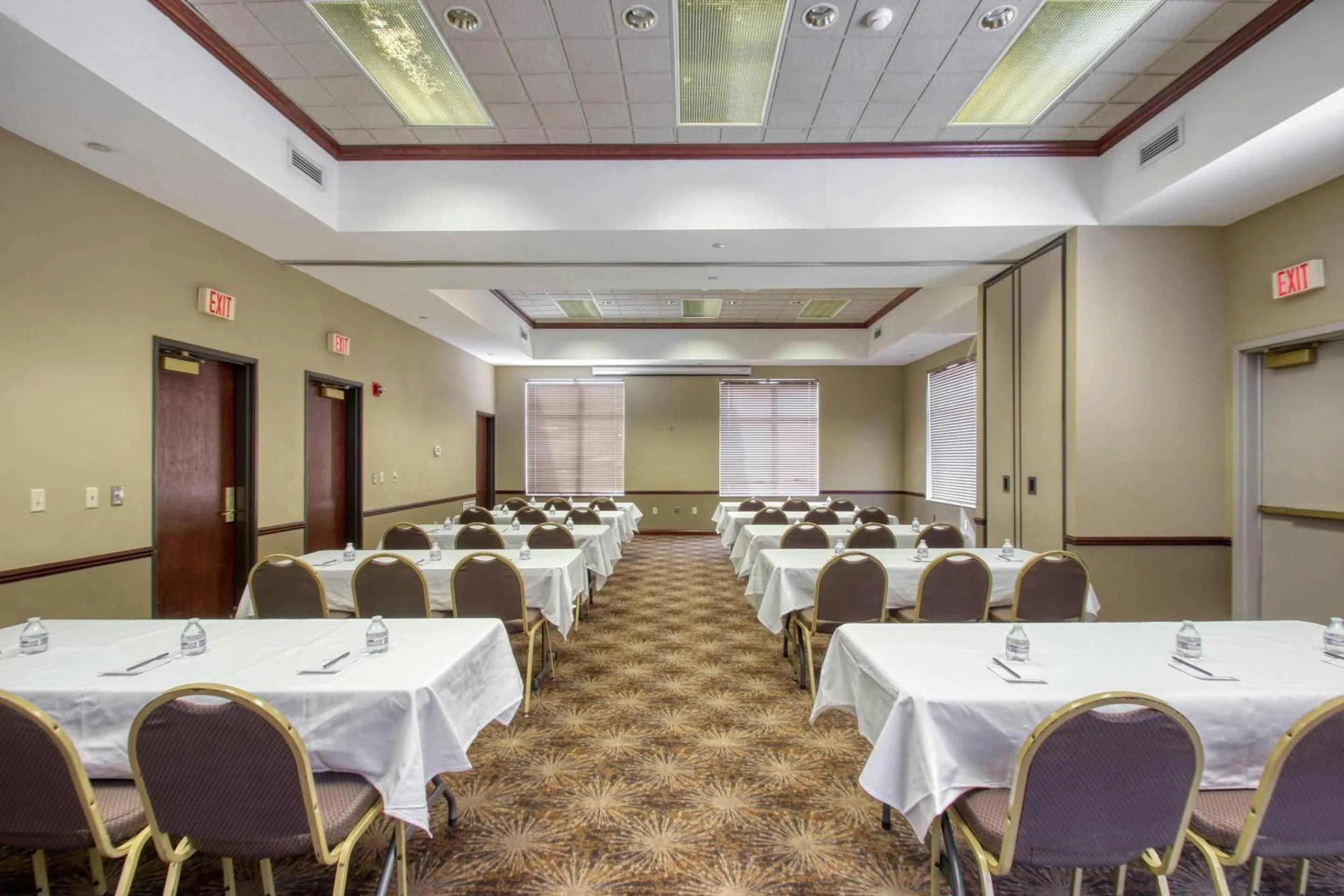 Meeting/conference room in Comfort Suites Madison West - Middleton