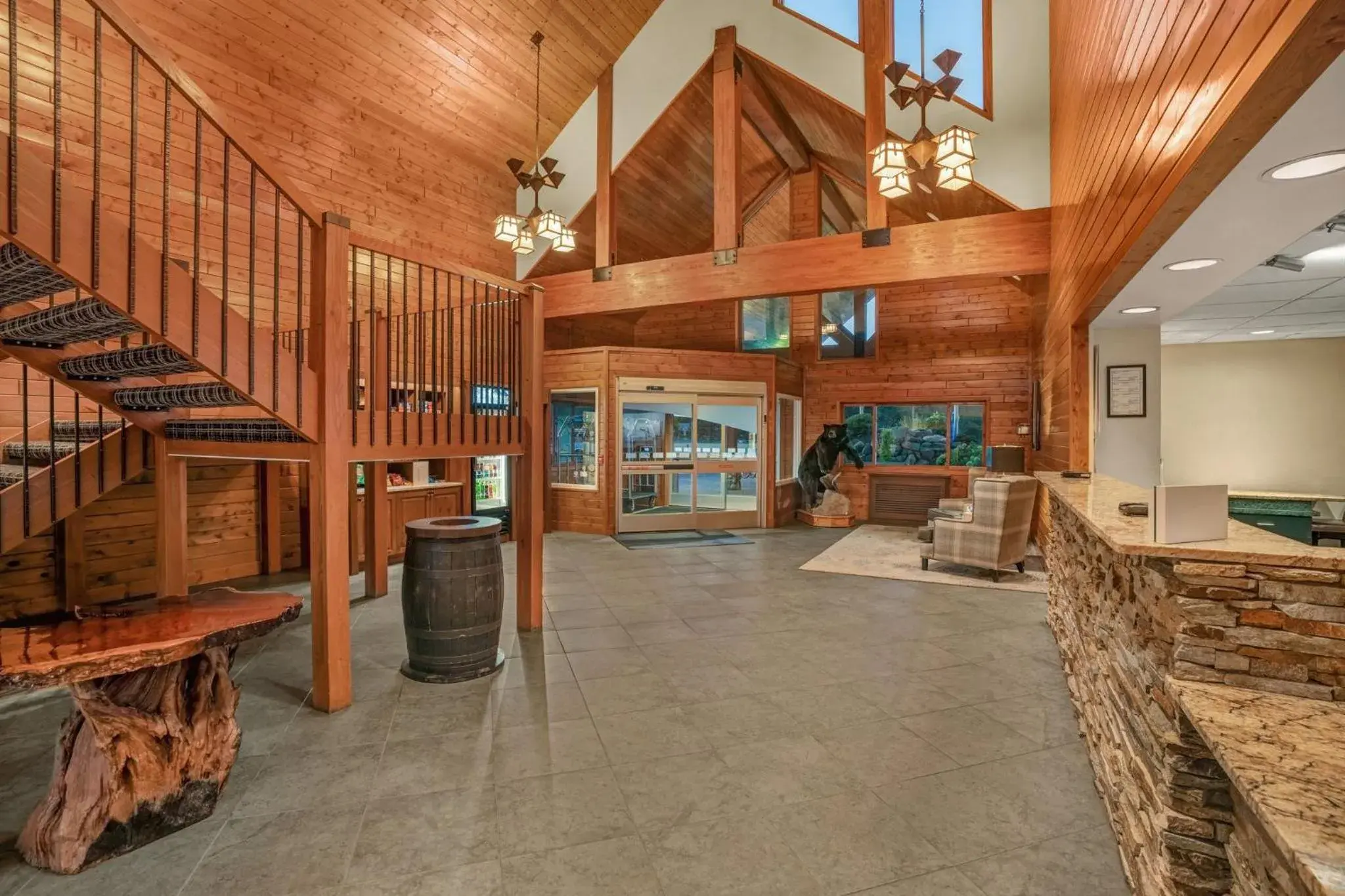 Property building in Holiday Inn Express & Suites Hayward by IHG Property building in Holiday Inn Express & Suites Hayward by IHG