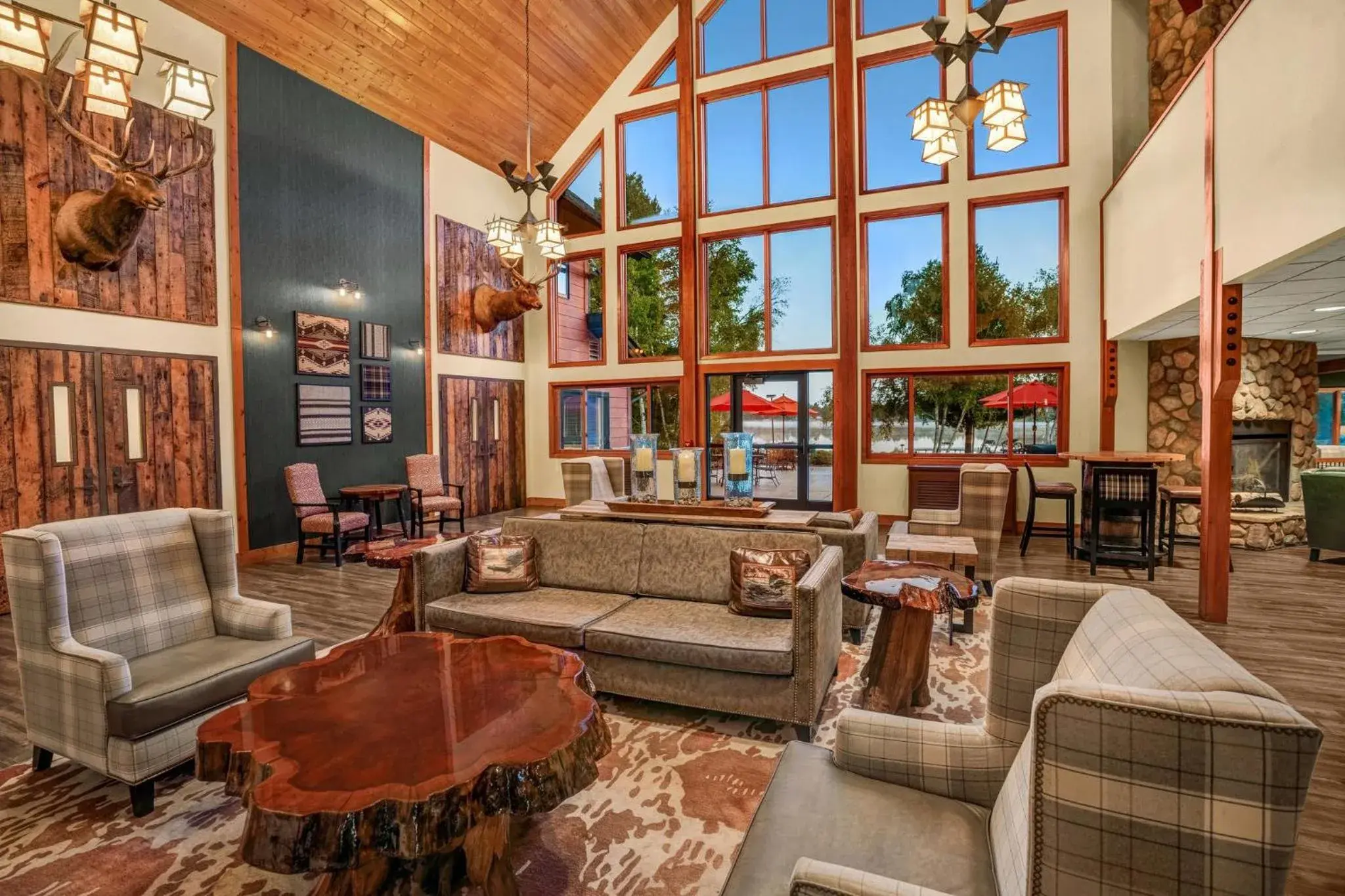 Property building in Holiday Inn Express & Suites Hayward by IHG Property building in Holiday Inn Express & Suites Hayward by IHG