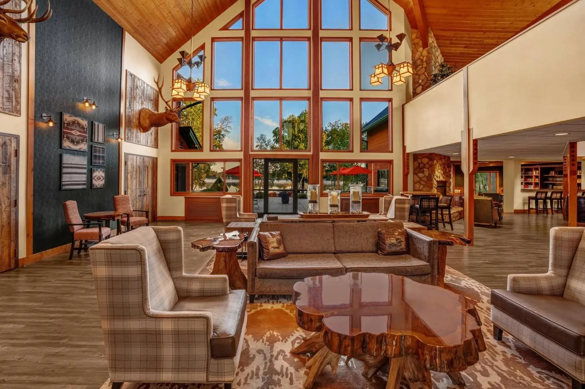 Property building in Holiday Inn Express & Suites Hayward by IHG Property building in Holiday Inn Express & Suites Hayward by IHG