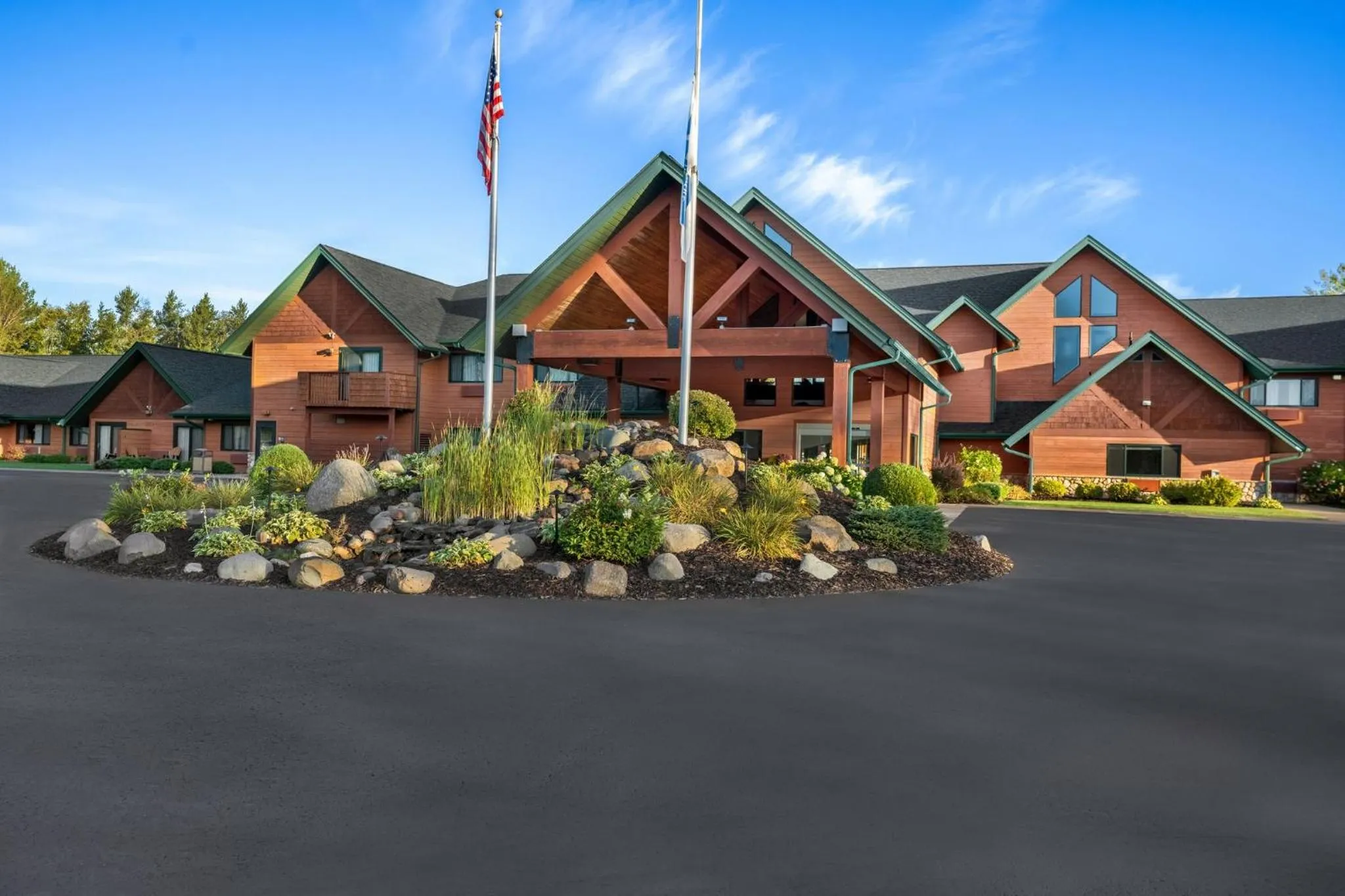 Property building in Holiday Inn Express & Suites Hayward by IHG