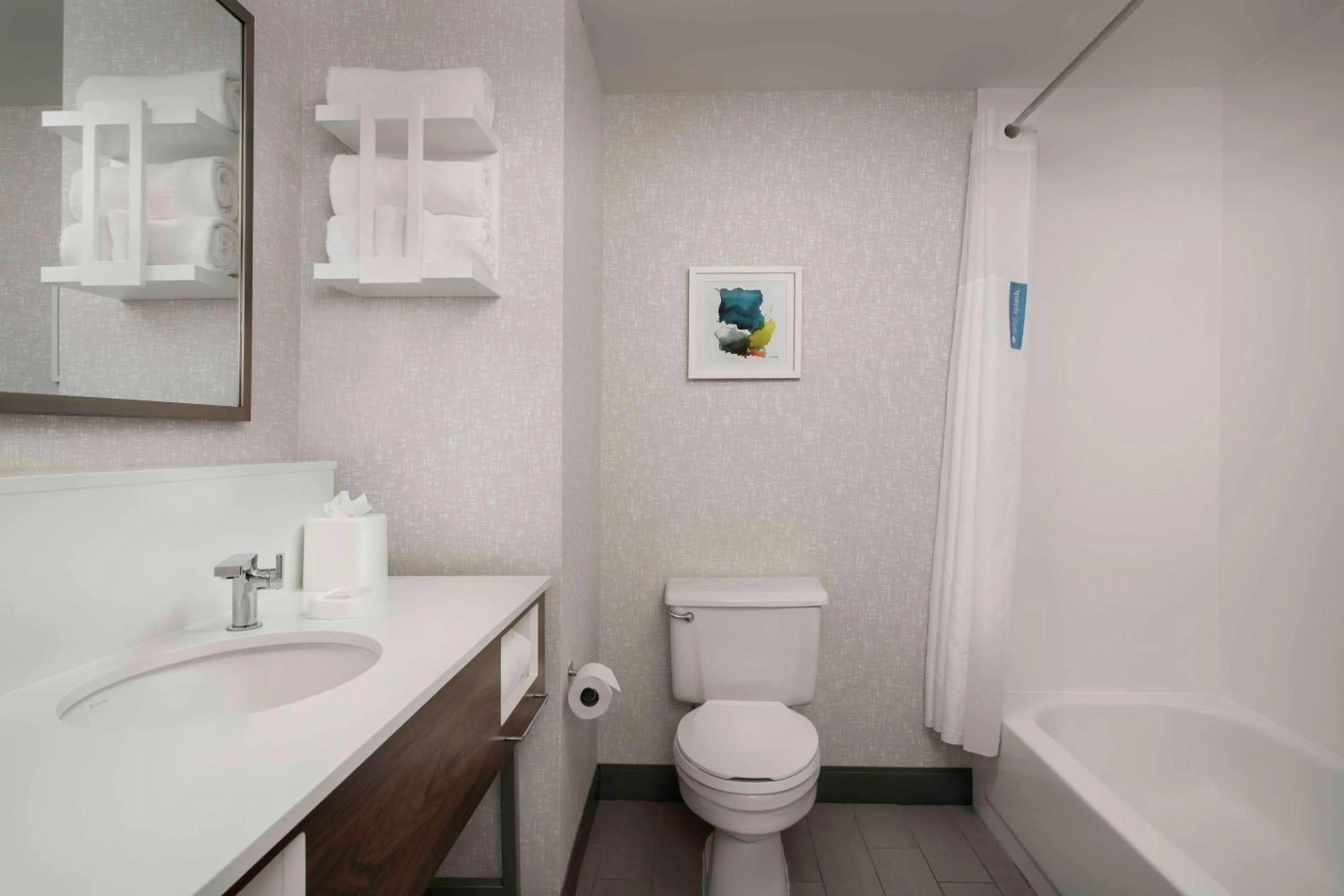 Bathroom in Hampton Inn Pittsburgh-Monroeville