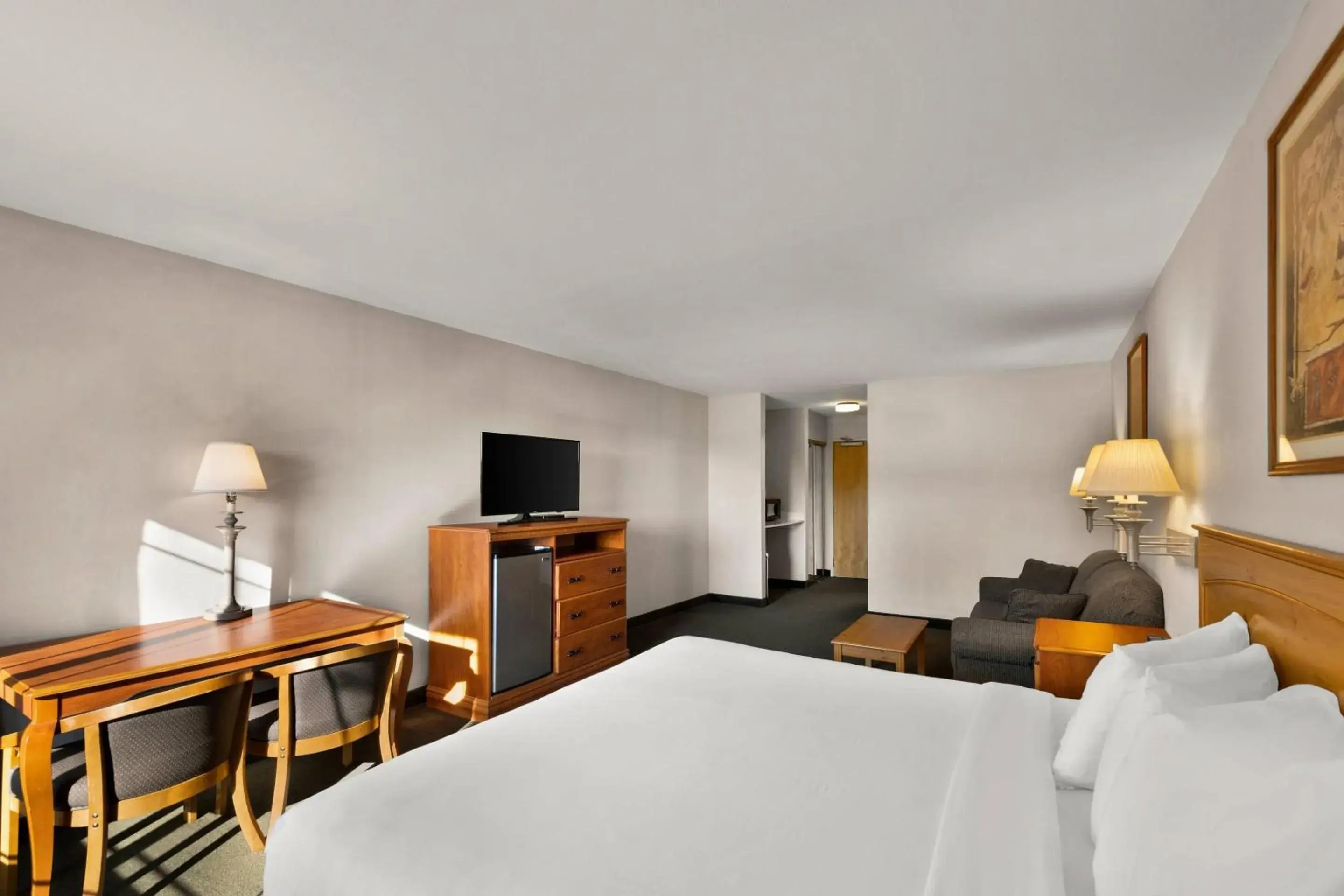 Bedroom, Bed in Rodeway Inn & Suites Tomahawk Bedroom, Bed in Rodeway Inn & Suites Tomahawk